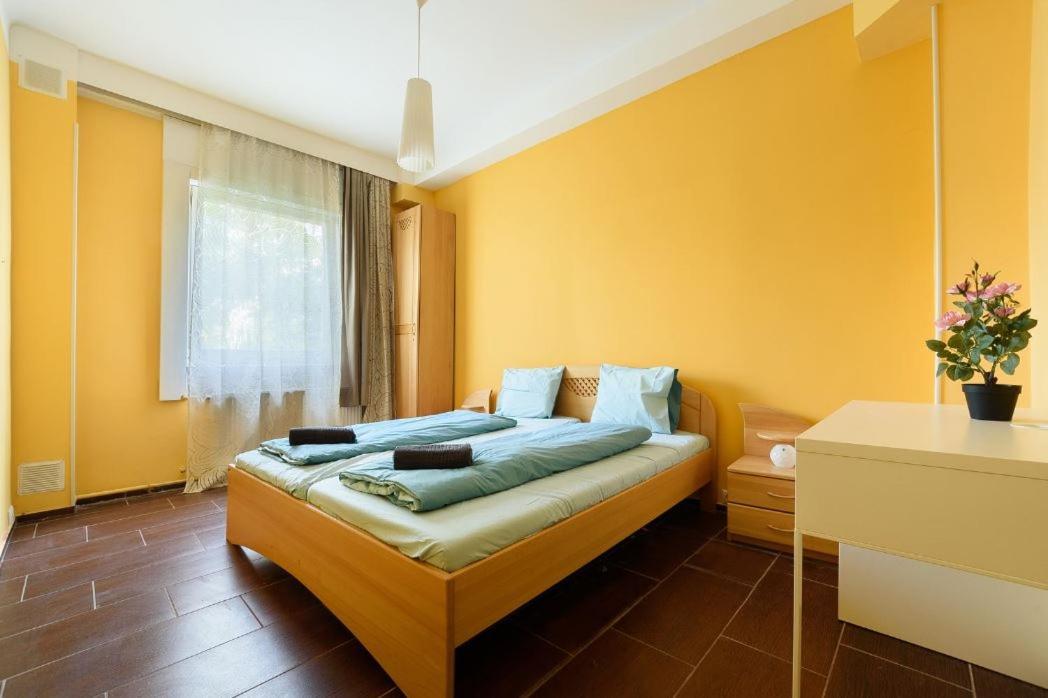 Hotel Downtown Buda Homes Relax