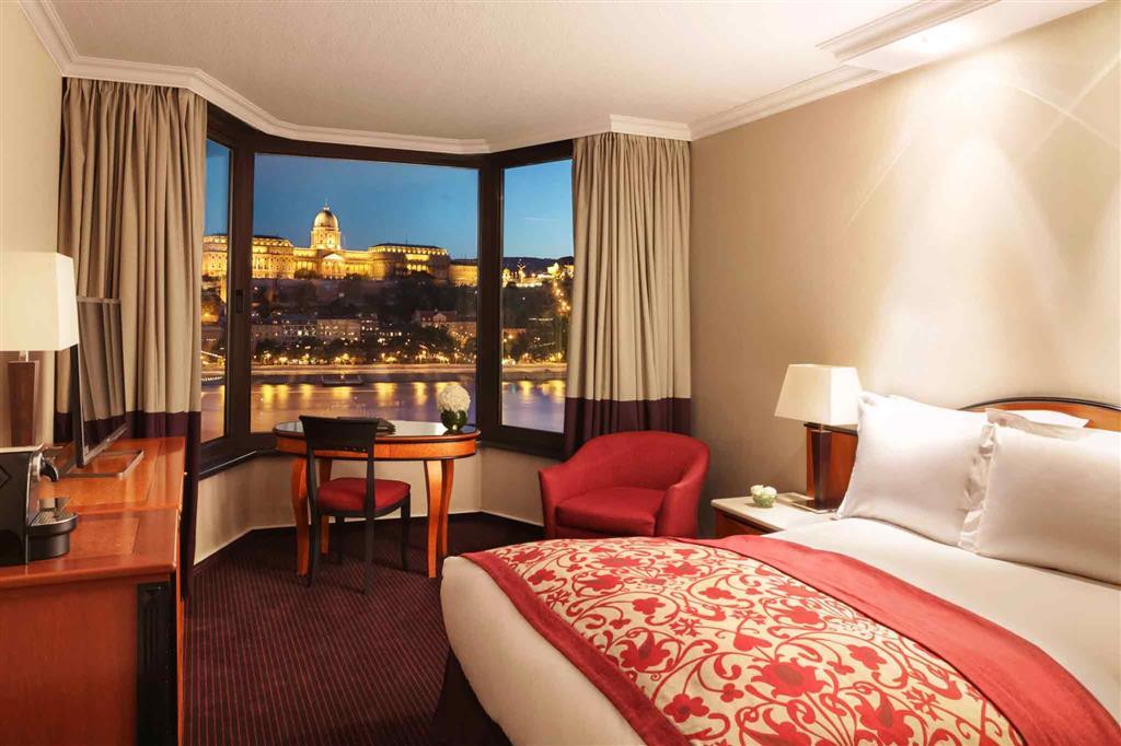 Sofitel Chain Bridge Hotel 5*