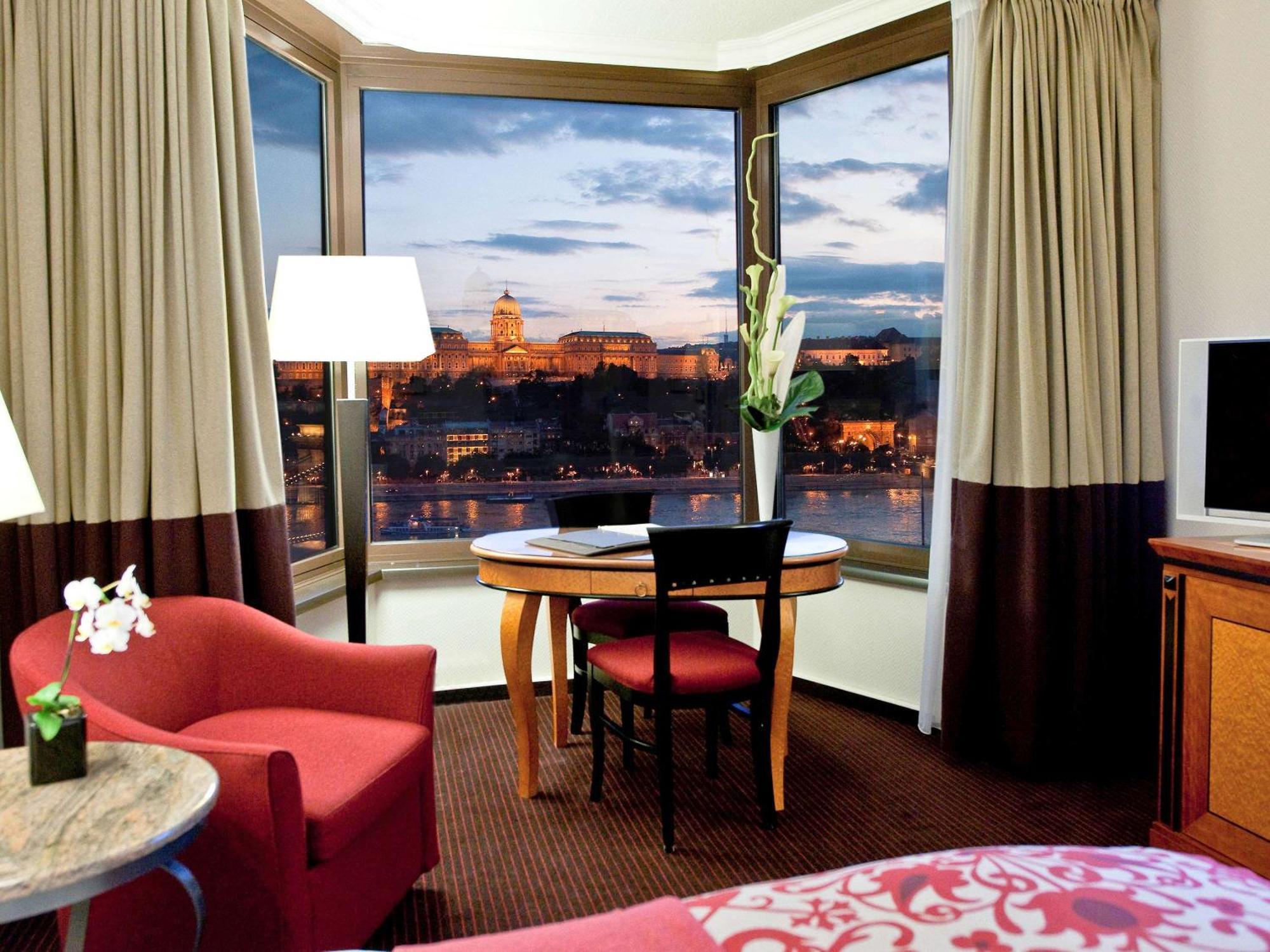 Hotel Sofitel Chain Bridge