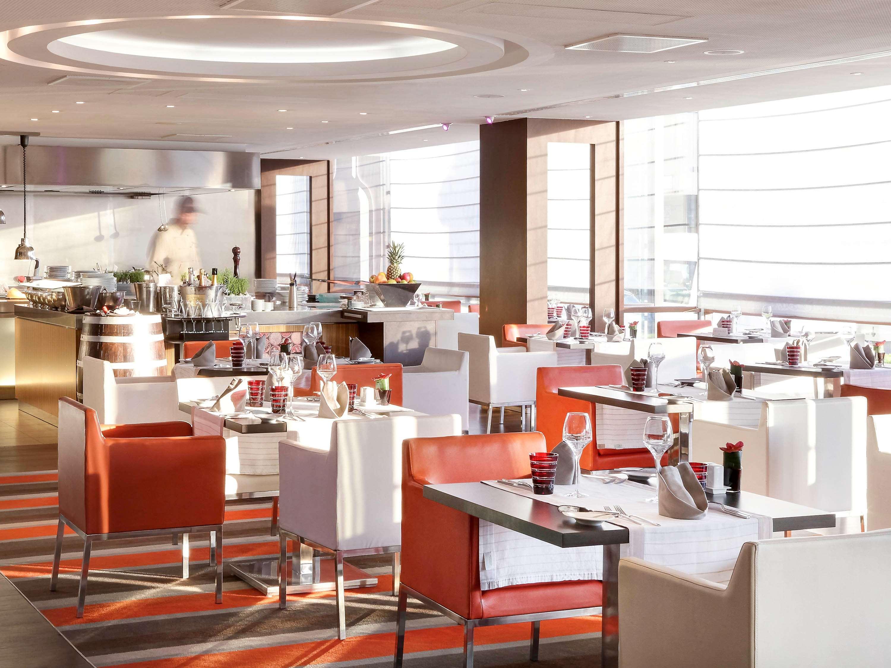 Hotel Sofitel Chain Bridge 5*