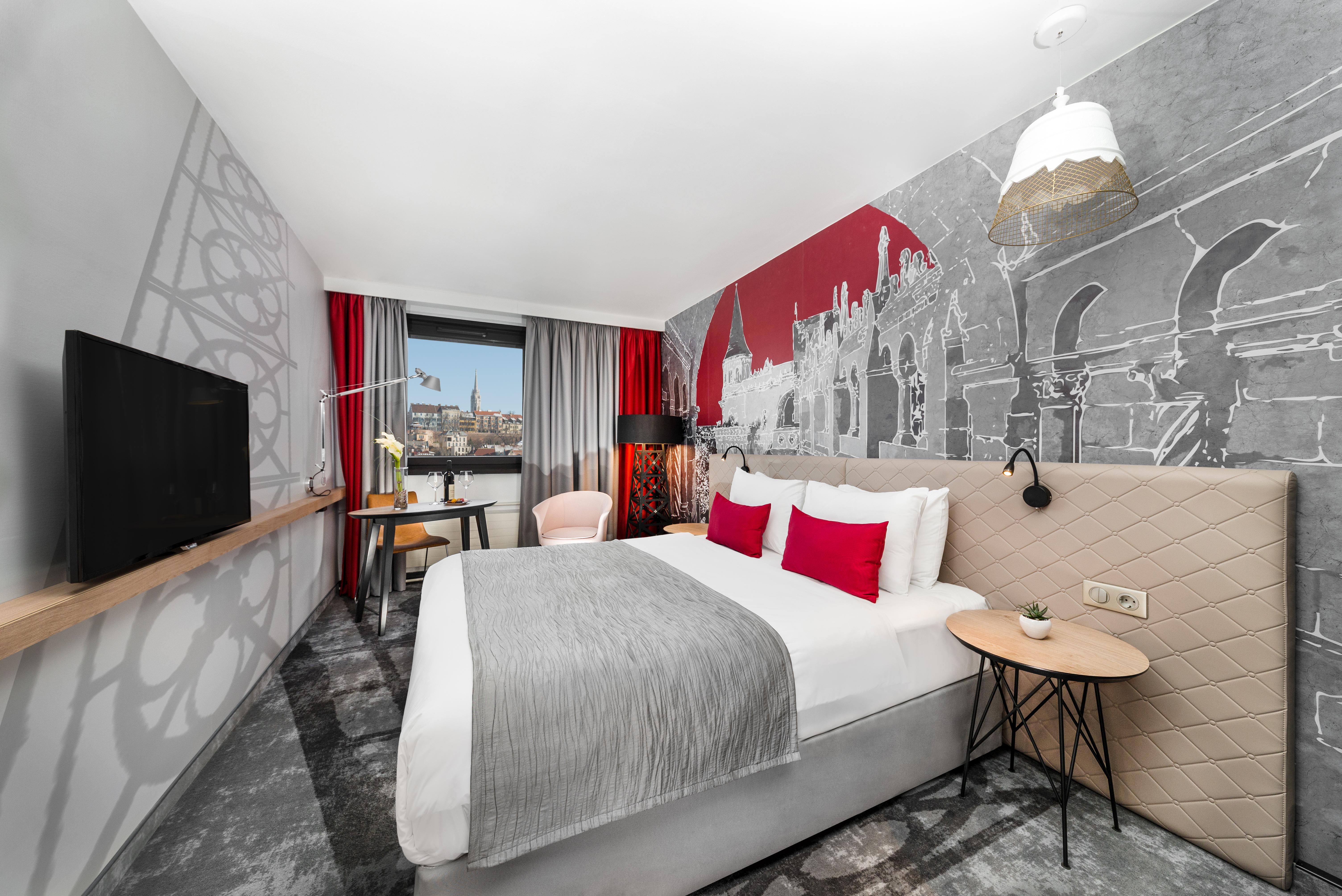 Mercure Castle Hill Hotell 4*