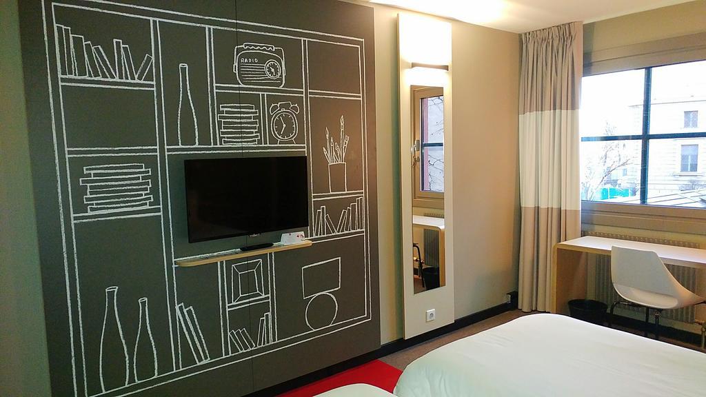 Hotel Ibis Heroes Square