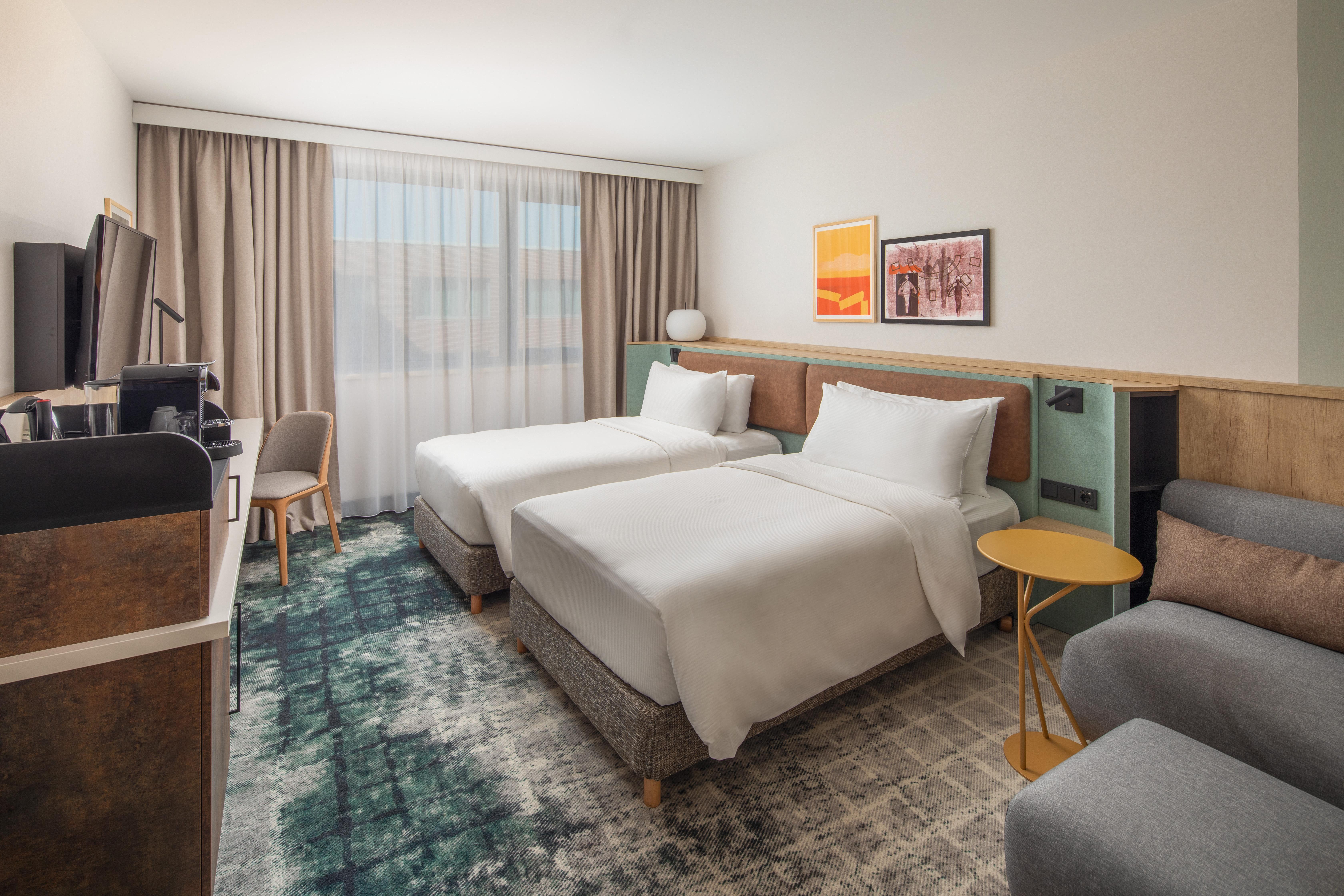 Crowne Plaza By Ihg Hotell