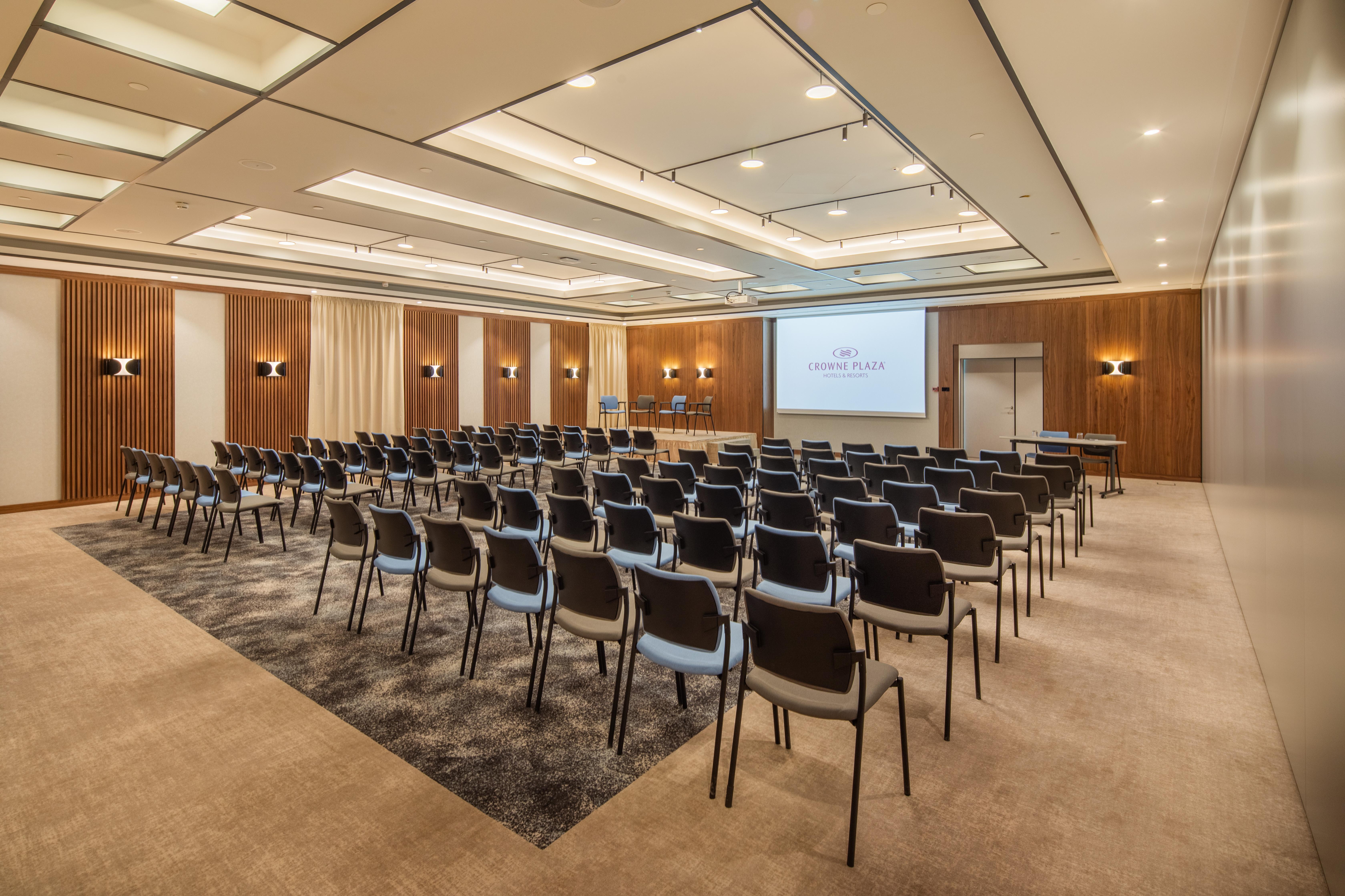 Hotel Crowne Plaza By Ihg