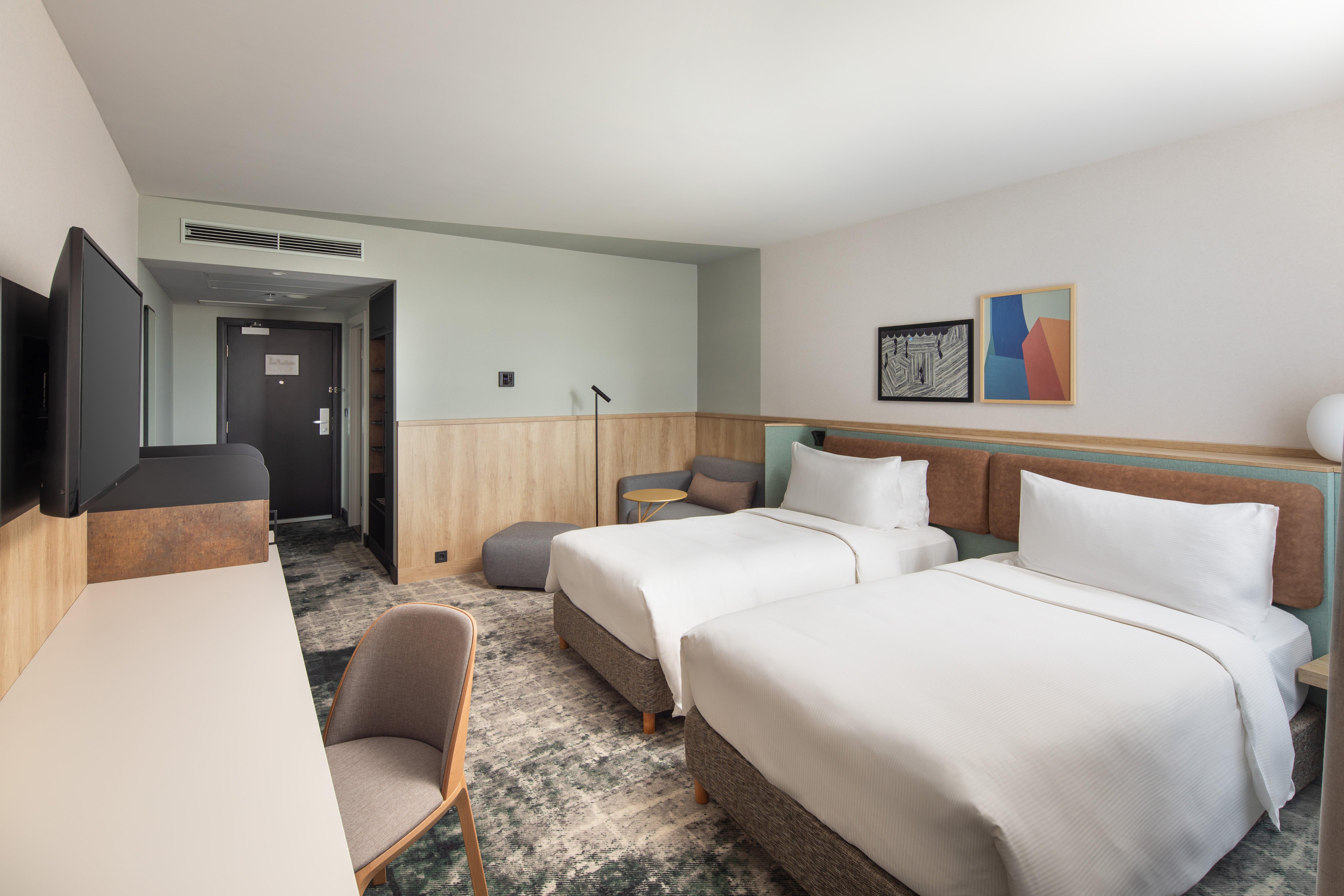 Crowne Plaza By Ihg