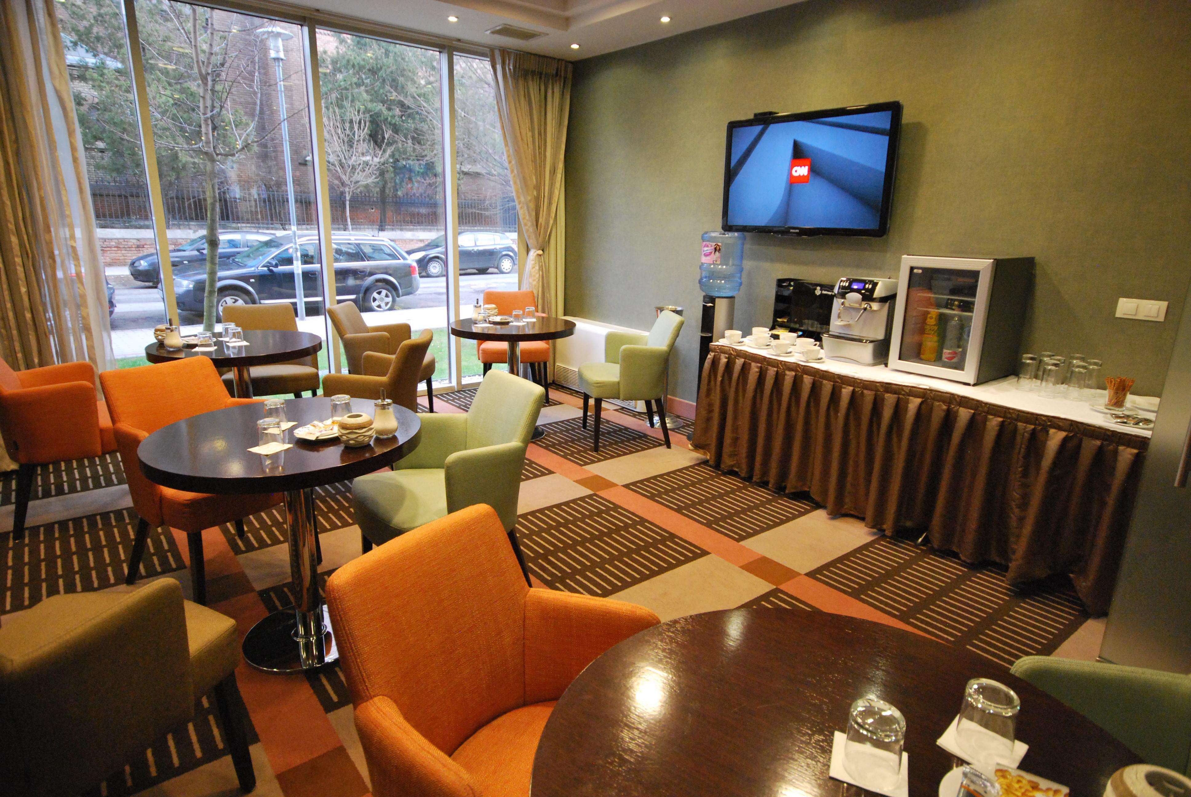 Hotel Lion's Garden 4*