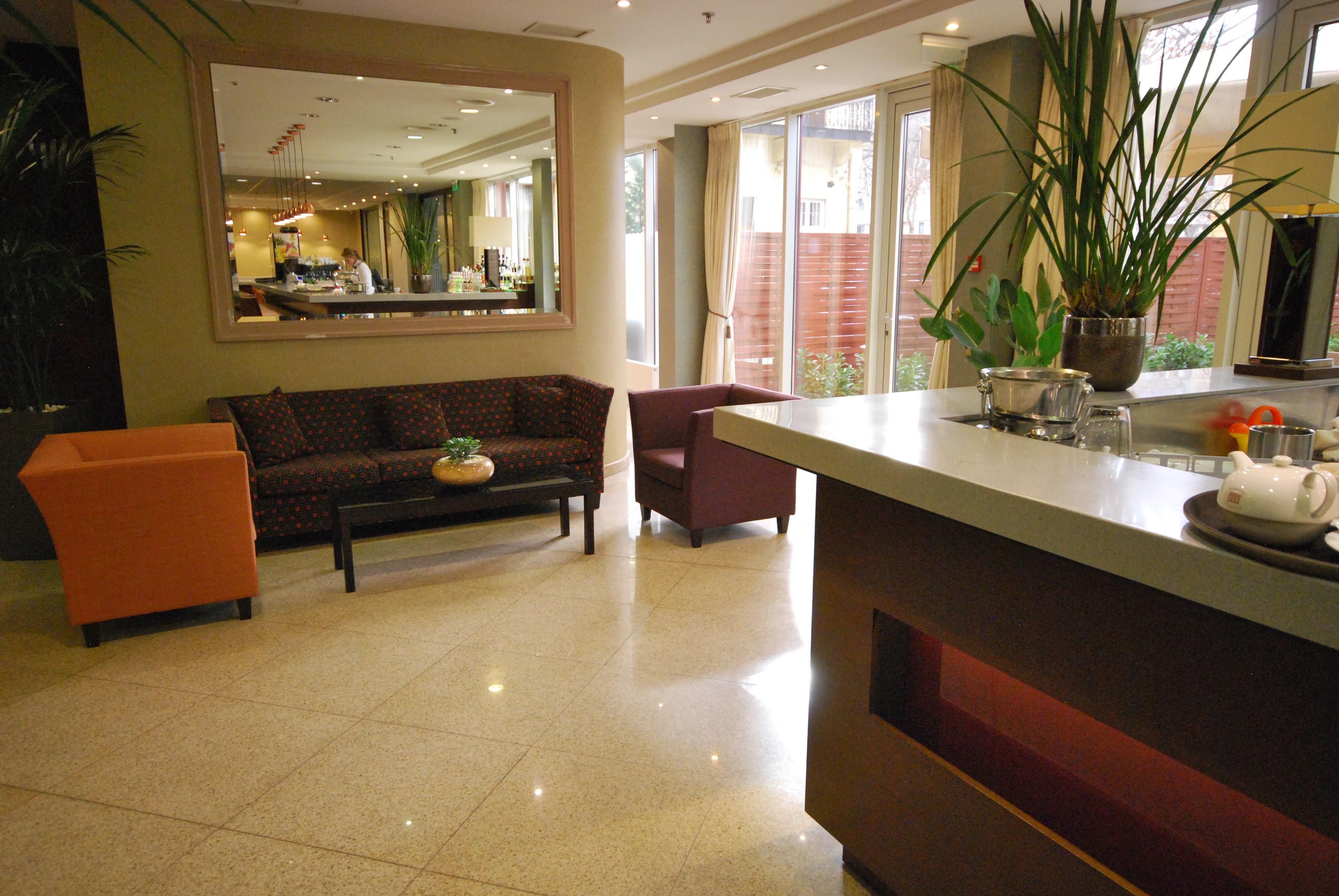 Hotel Lion's Garden 4*