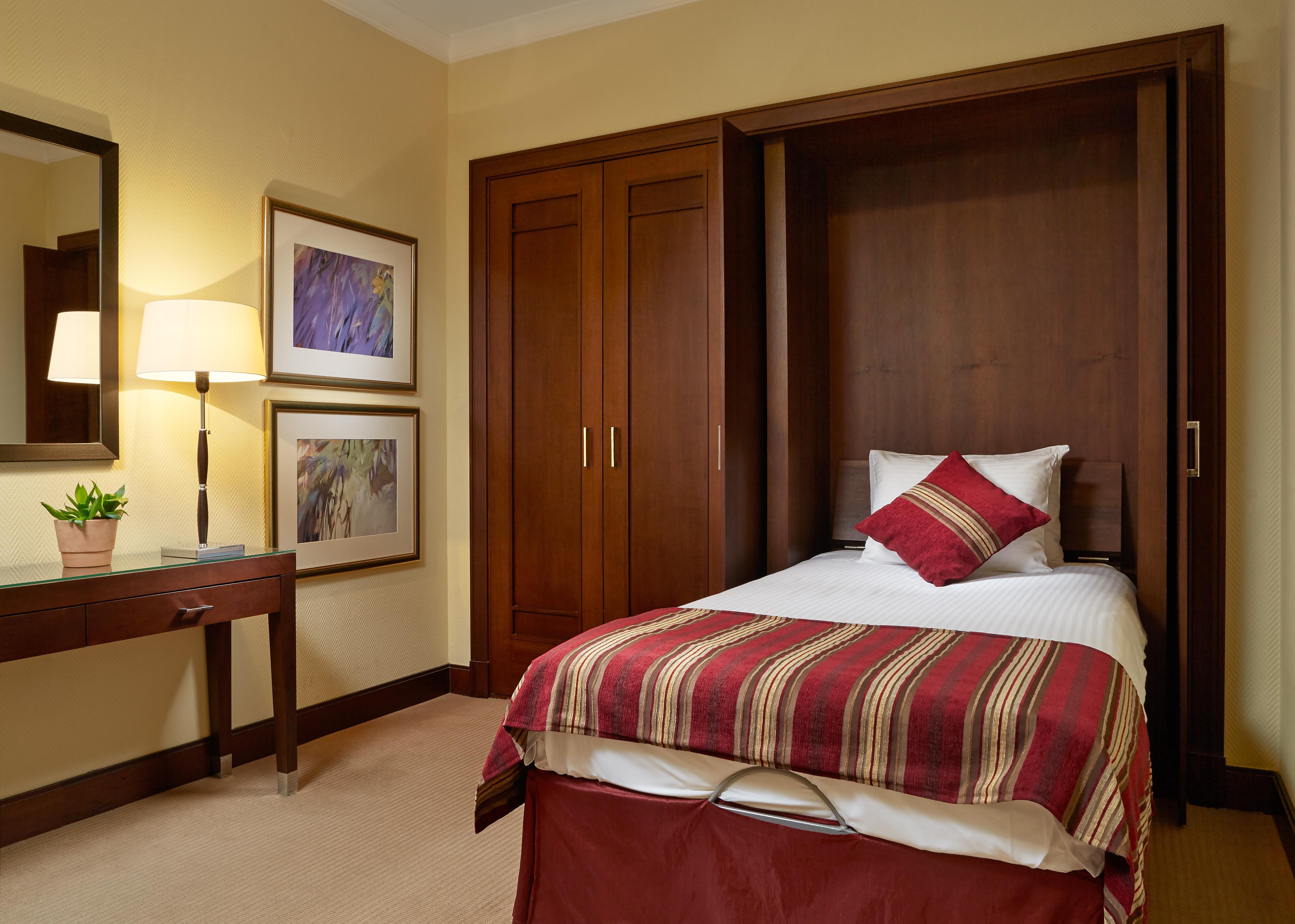 Corinthia Hotell