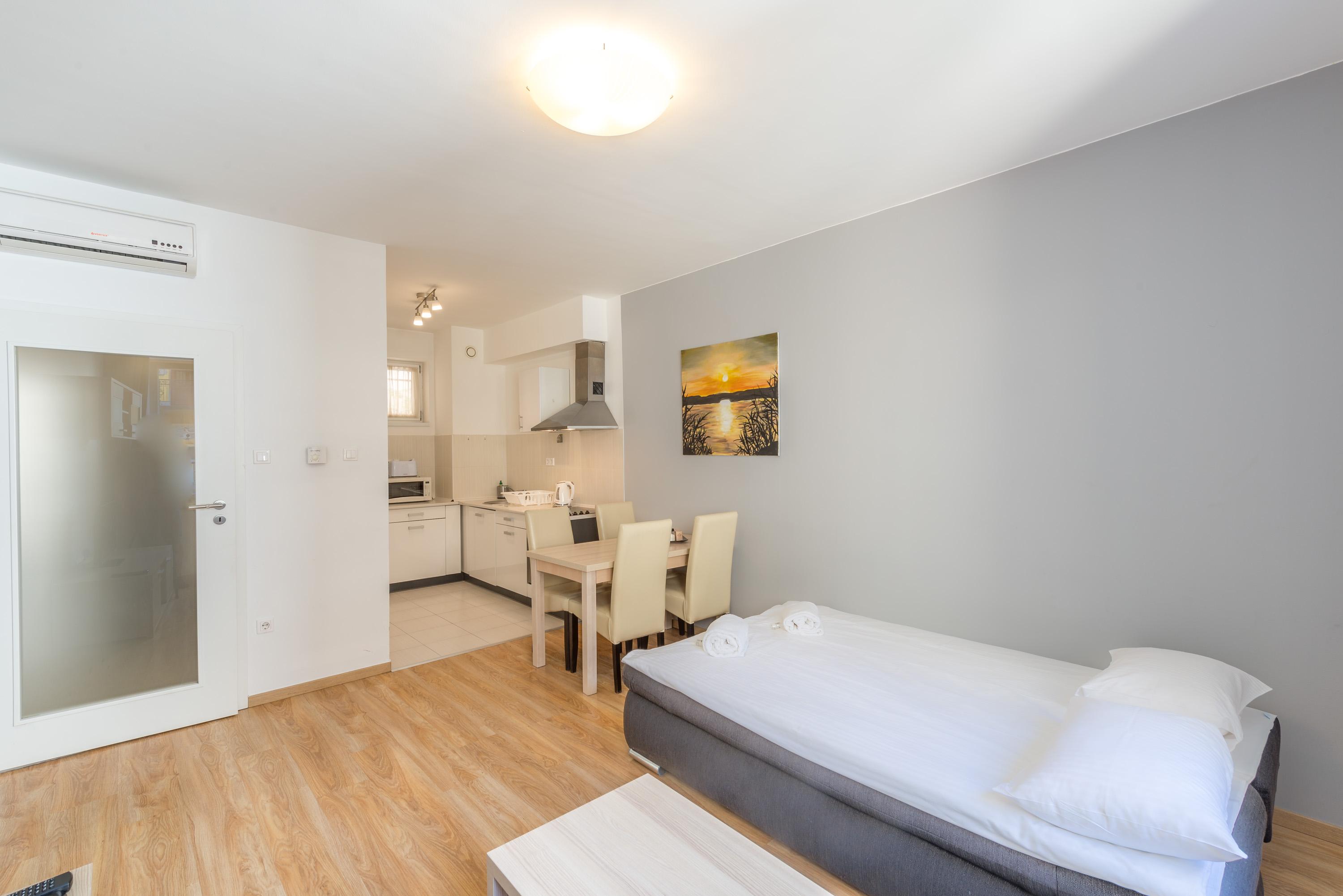 Corvin Plaza & Aparthotel Boedapest