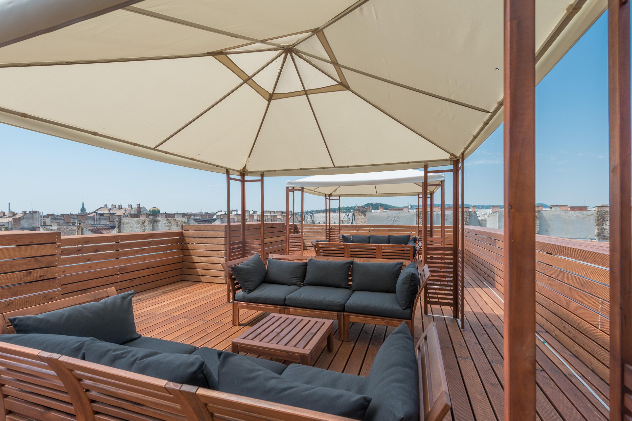 Corvin Plaza & Aparthotel Budapest
