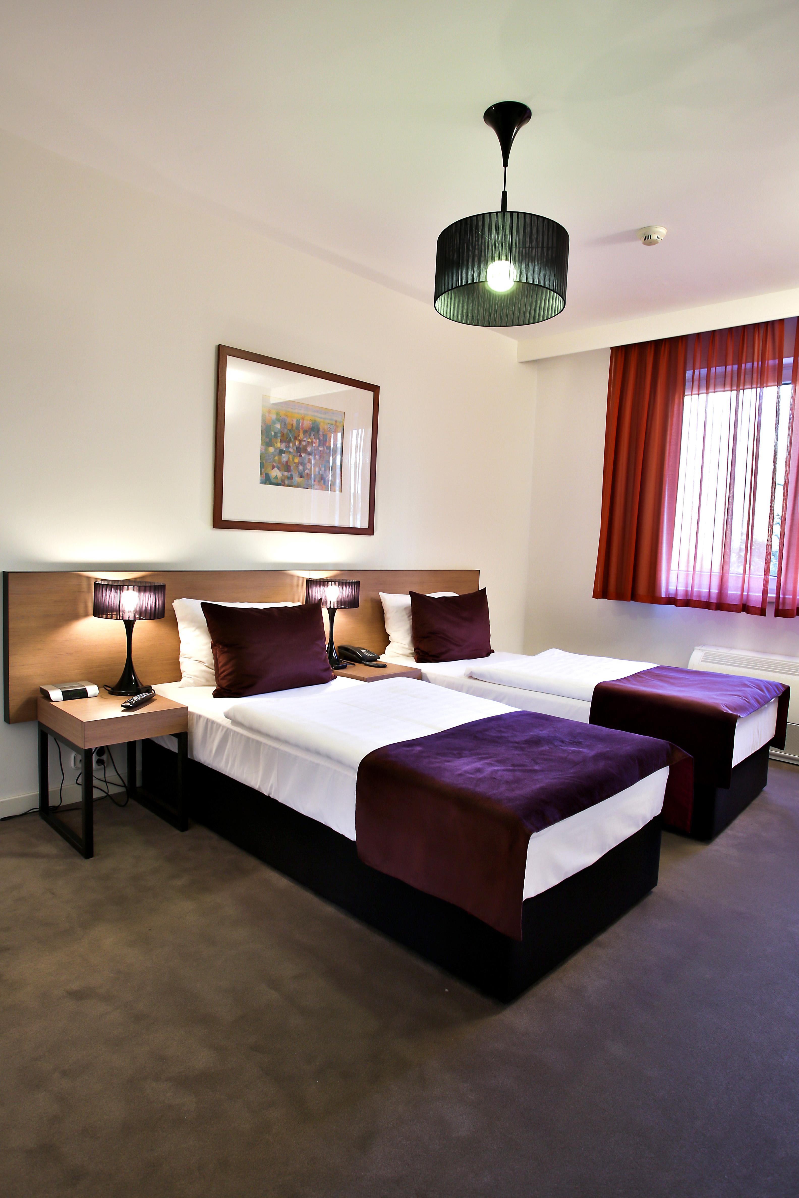 Hotel Adina