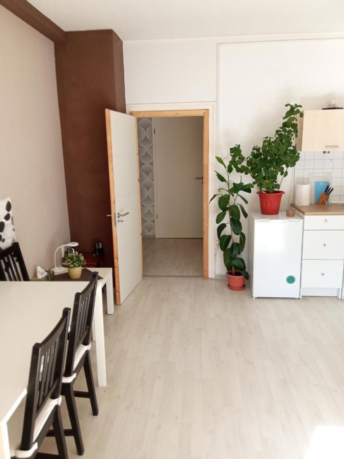 Free Parking, Balcony, Near To Park