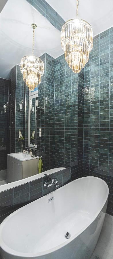 Apartment Luxury Gold 2 Bedroom Budapest