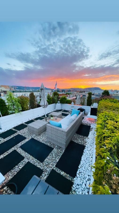 Skygarden - Luxury Penthouse With Private Jakuzzi Gym Sauna * Budapest