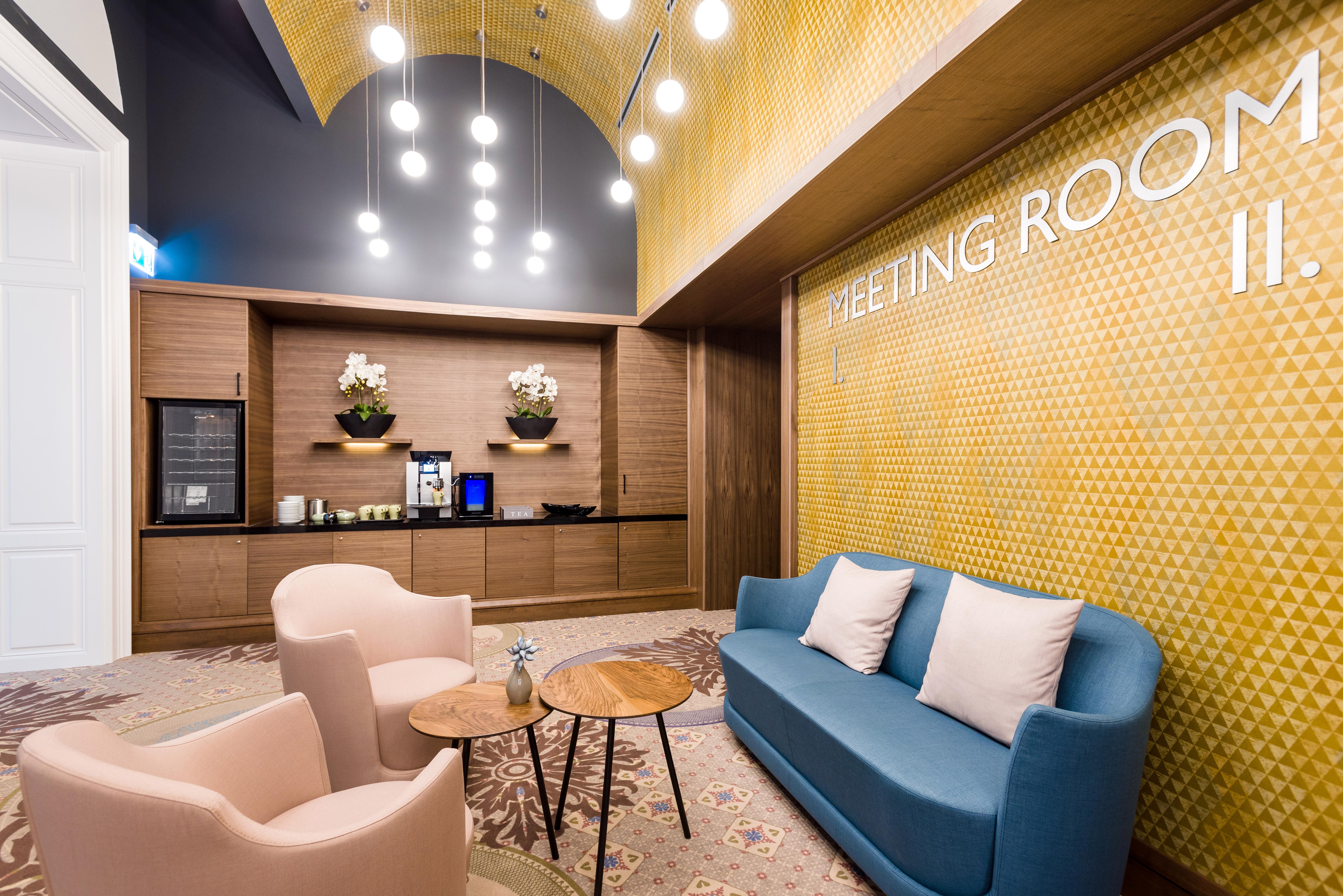 Hotel Moments By Continental Group 4*