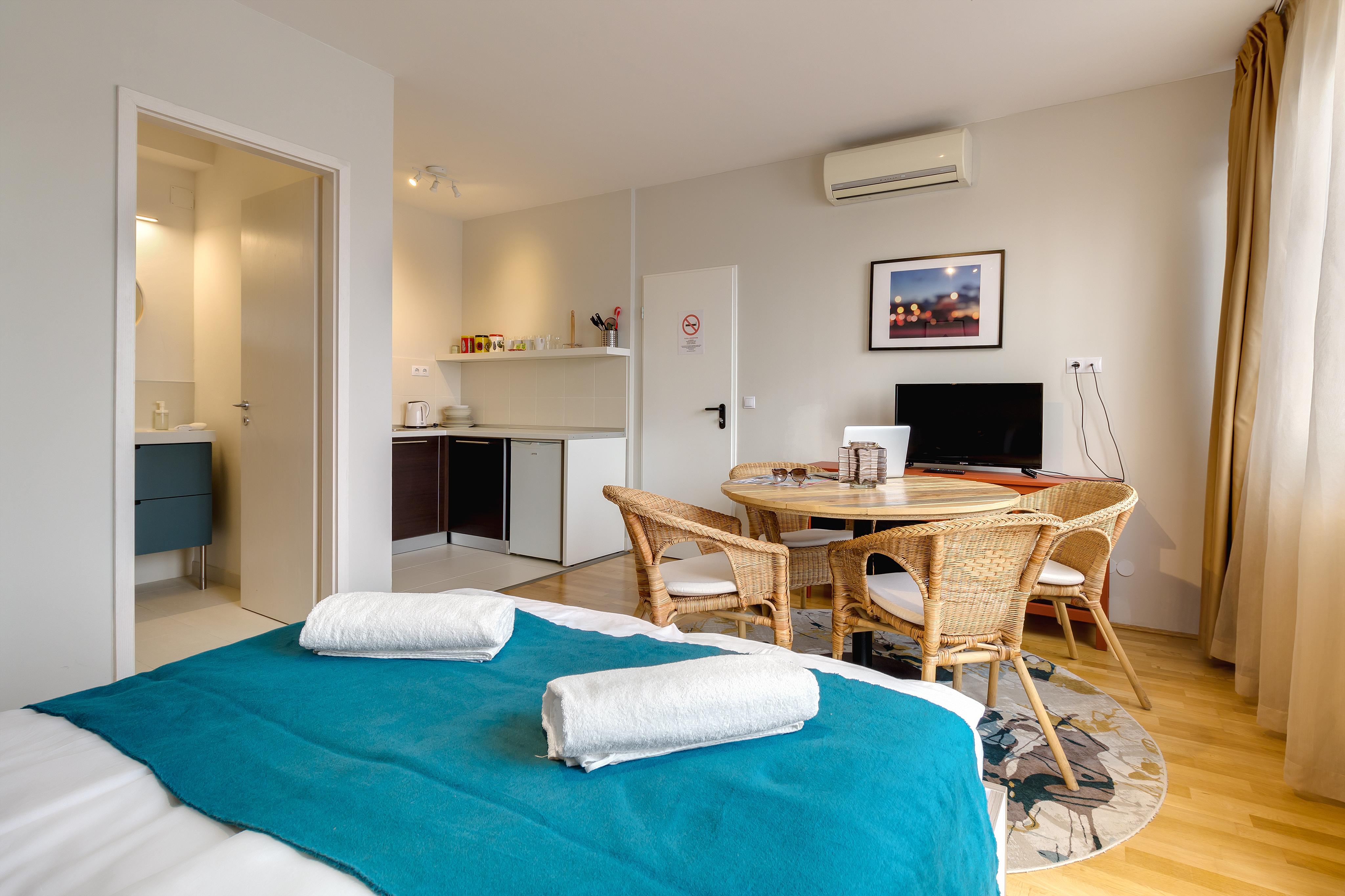 Apartahotel Quality Point 0-24 Reception Budapest