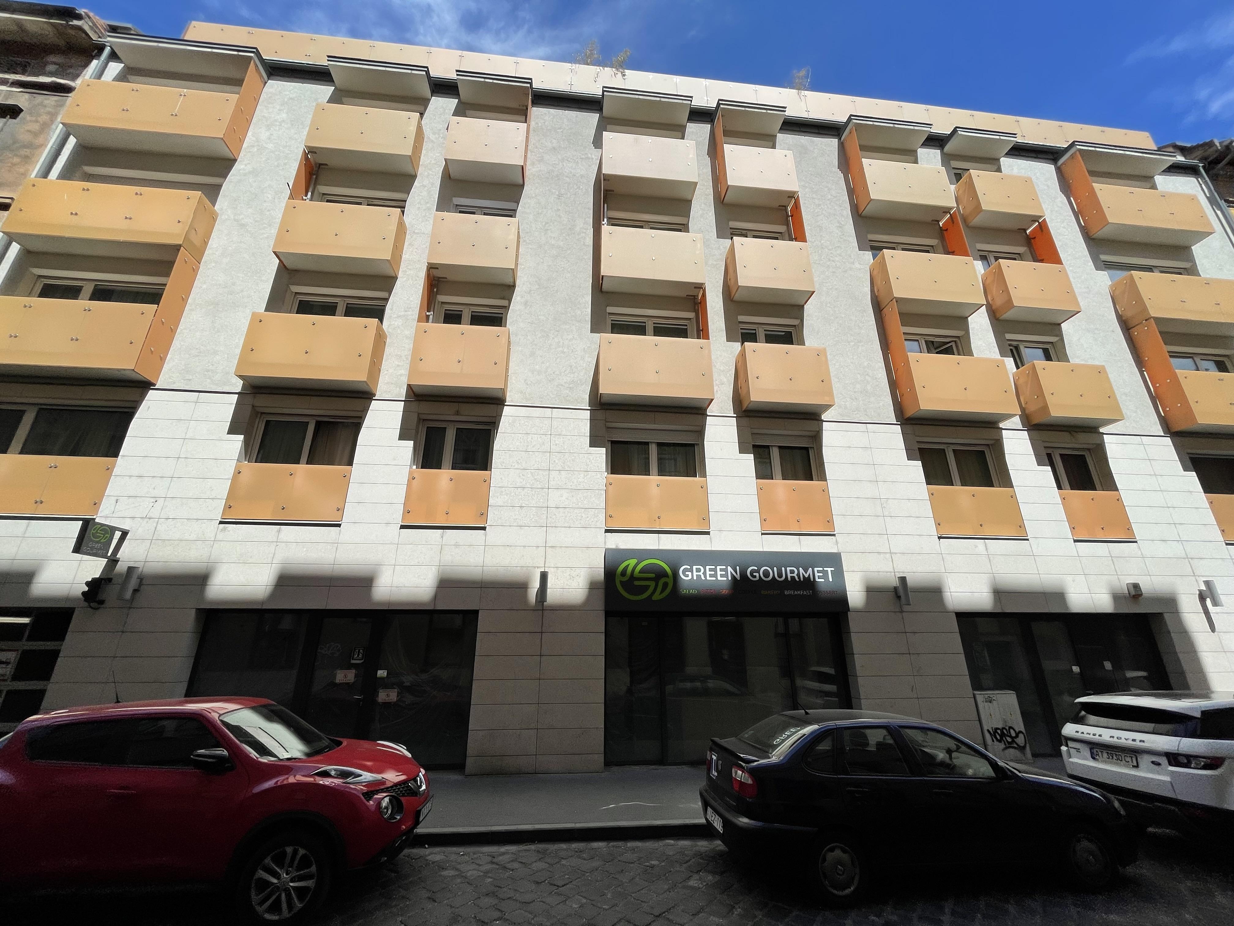 Swu Broadway Chalet