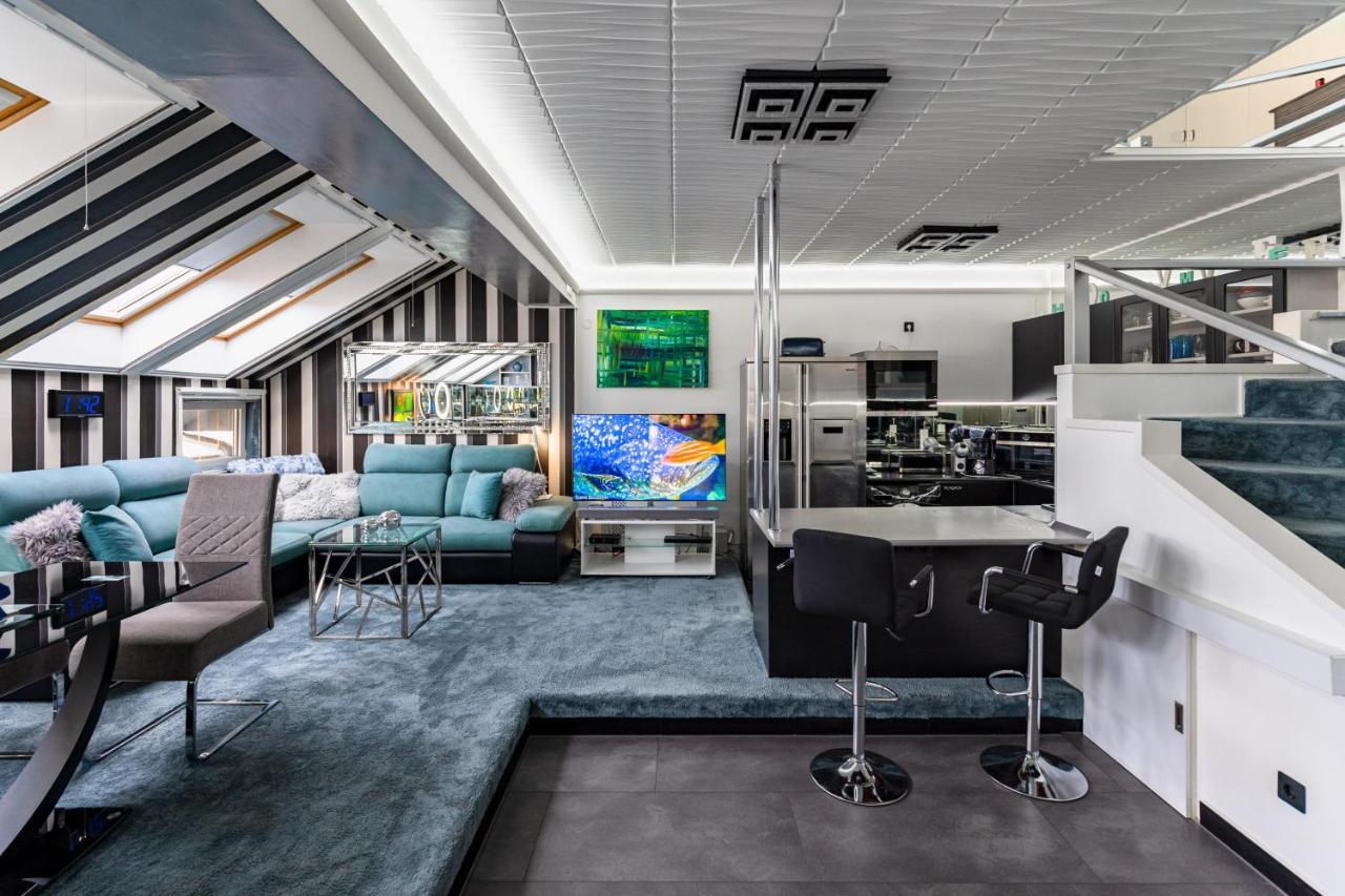 Skygarden - Luxury Penthouse With Private Jakuzzi Gym Sauna Apartamento