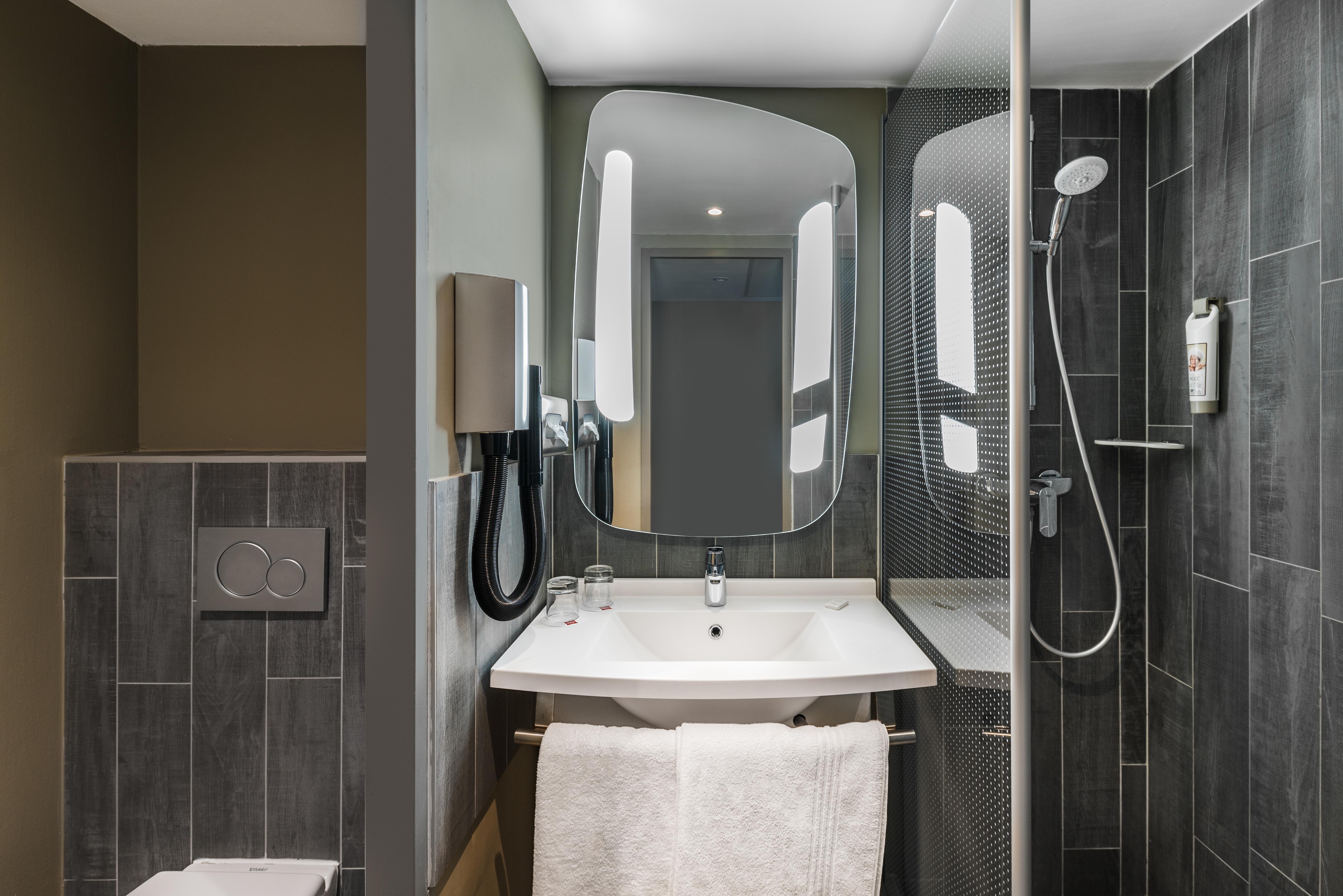 Ibis Castle Hill Hotell