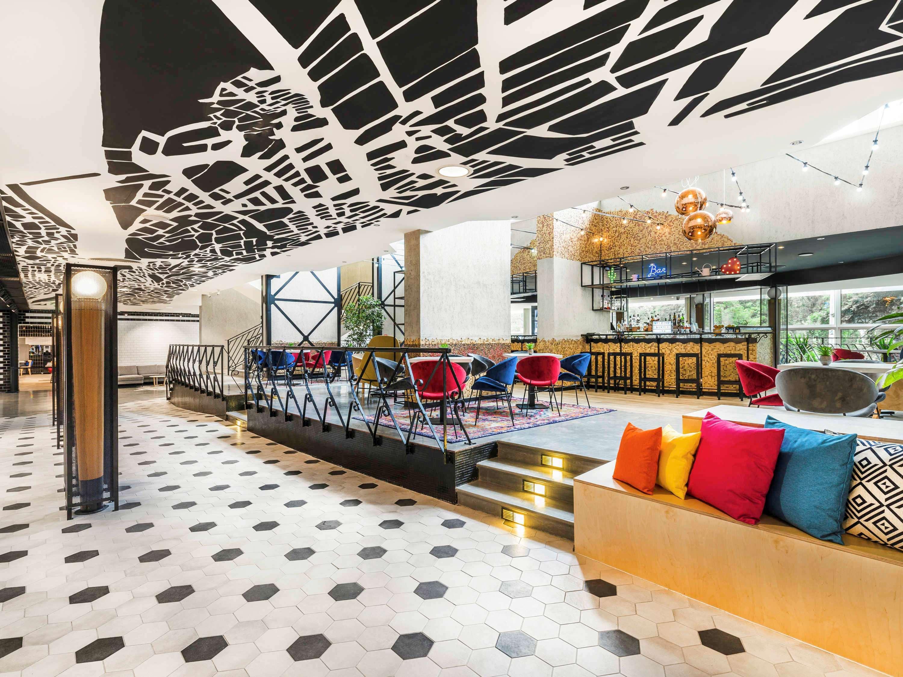 Ibis Castle Hill Hotell