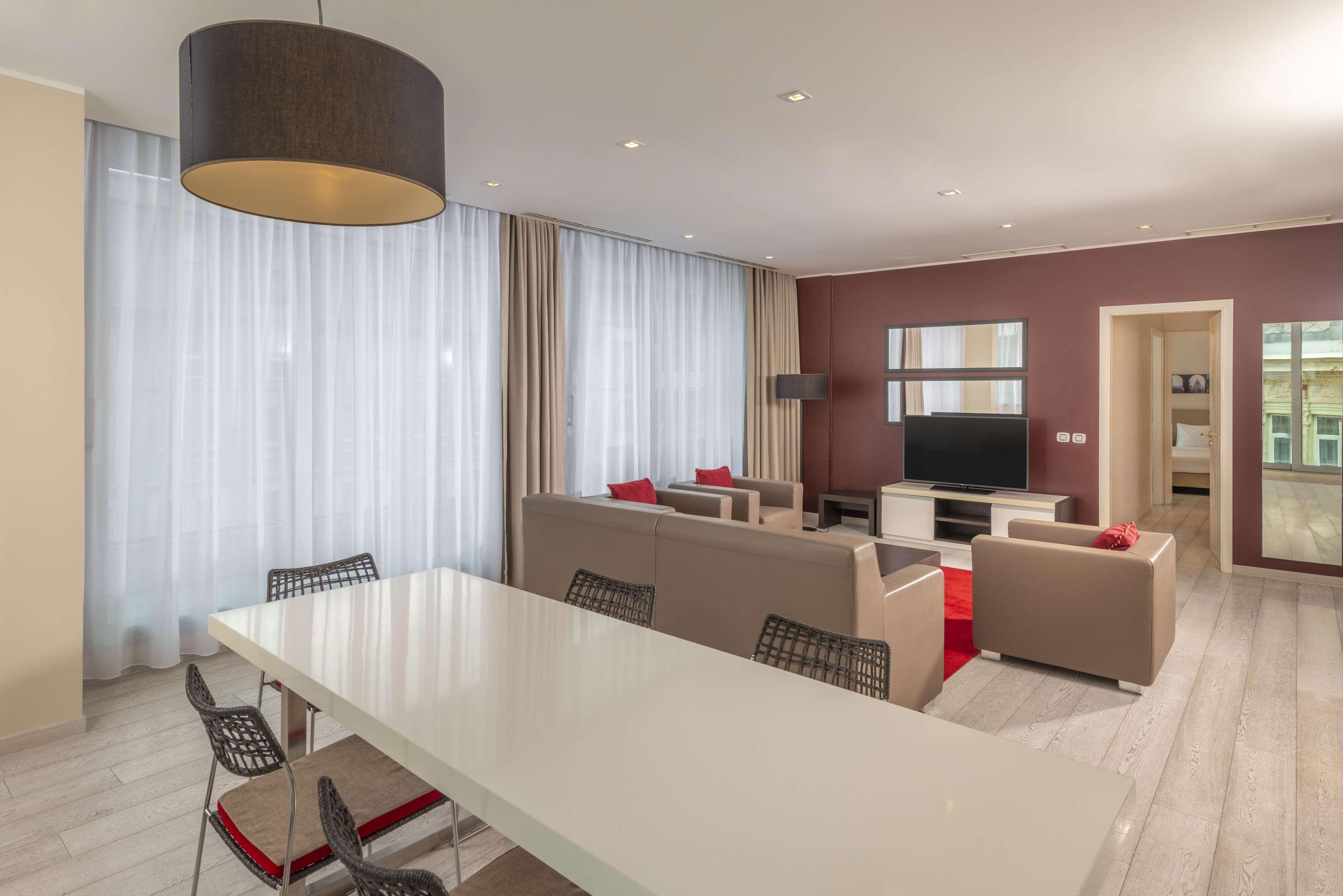 Hotel Nh Collection Center