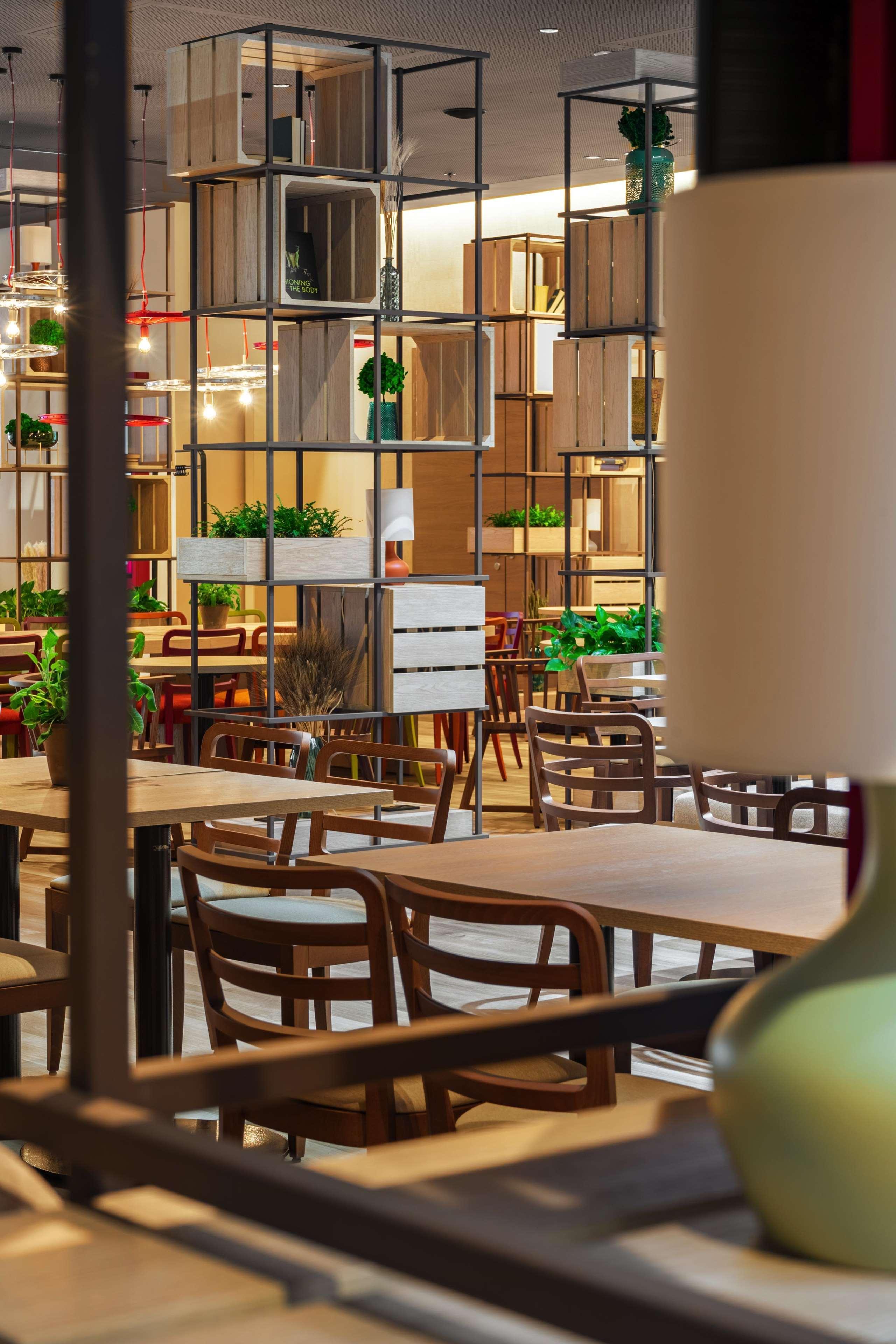 Intercityhotel Hotel 4*