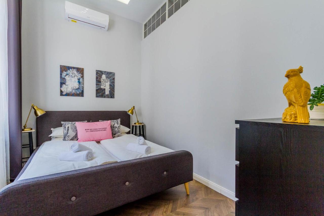 Apartament Bengt Kiraly Str. *