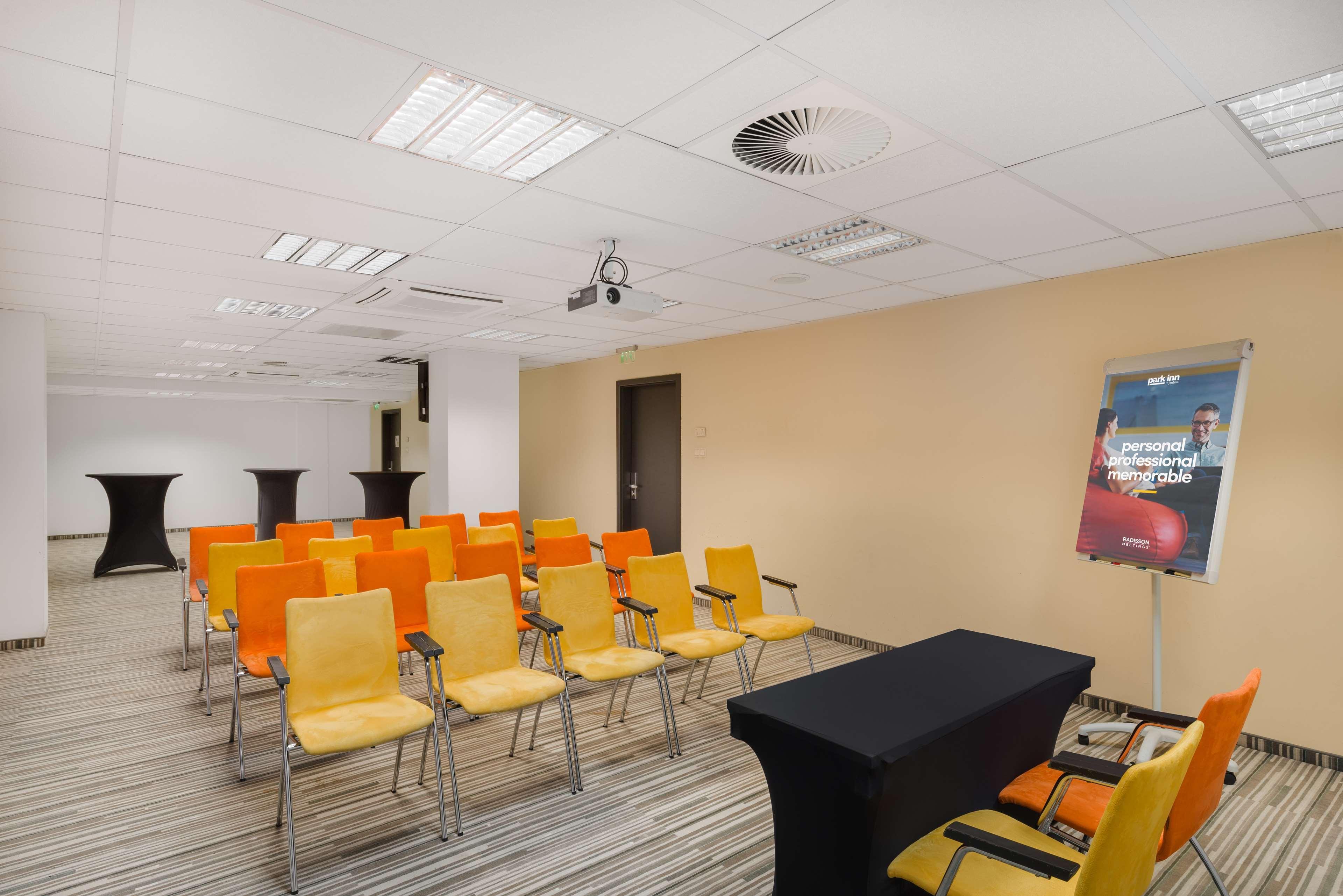Crowne Plaza By Ihg