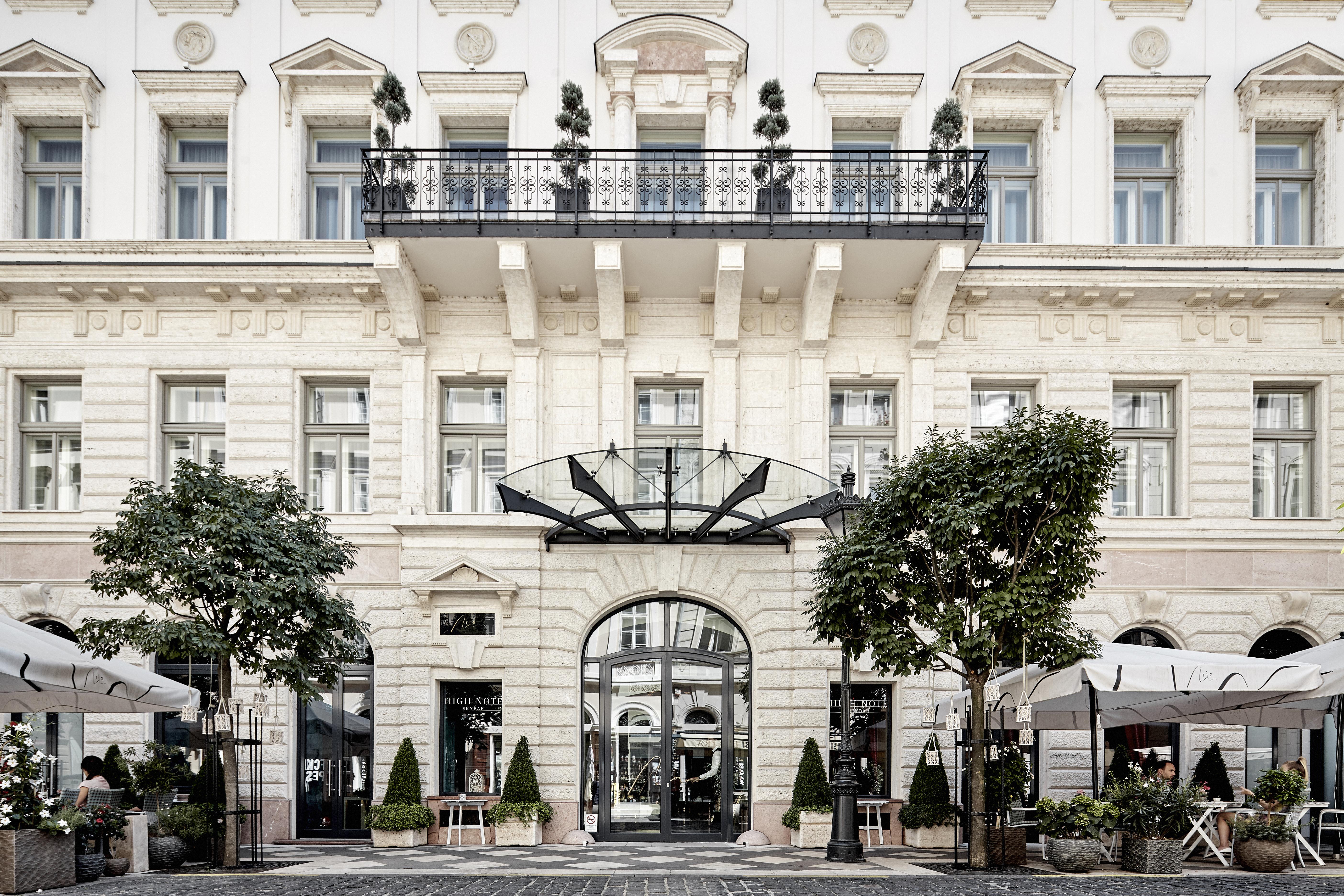 Hotel Aria By Library Collection 5*