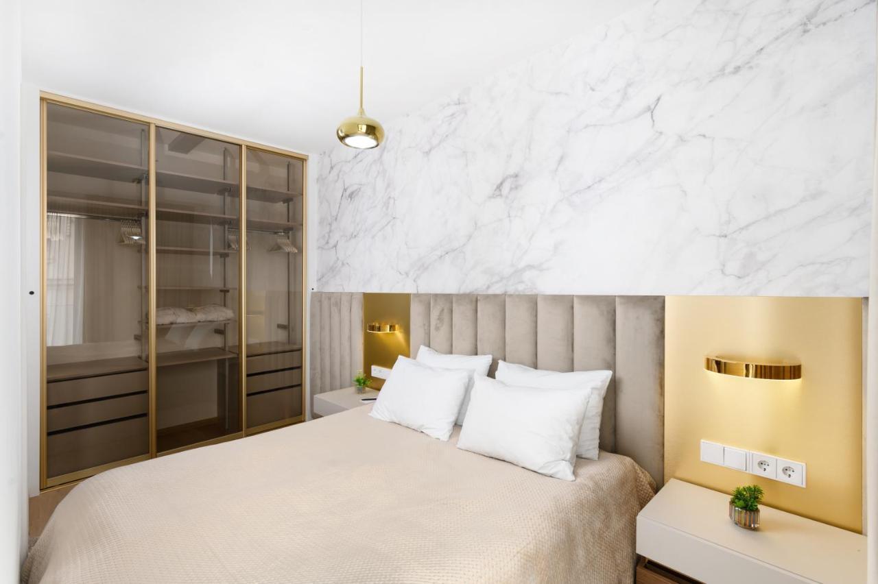 Aparthotel Emerald Downtown Luxury By Continental Group