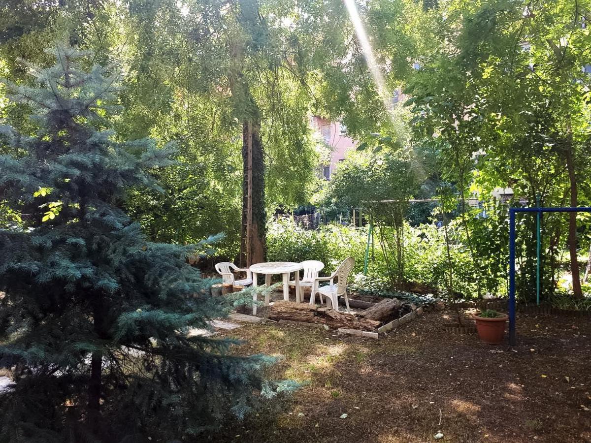 Downtown Buda Homes Relax