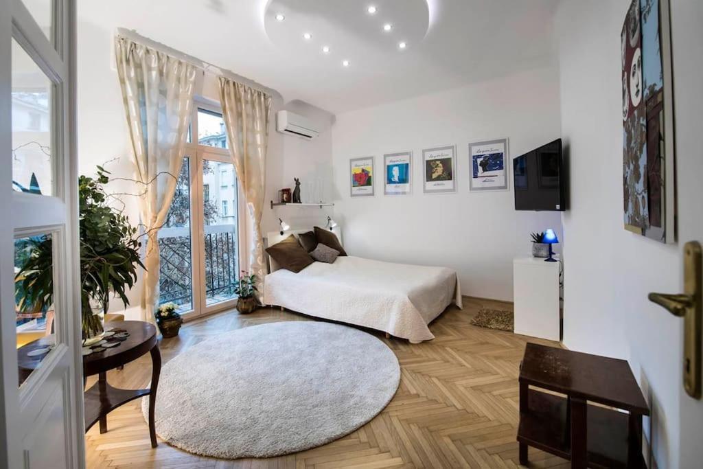 Gorgeous Flat Right Near The Center Apartamento Budapest