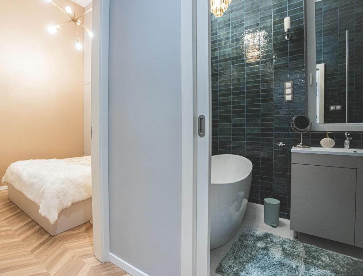Luxury Gold 2 Bedroom