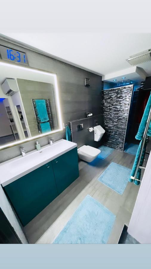 Lejlighed Skygarden - Luxury Penthouse With Private Jakuzzi Gym Sauna Budapest