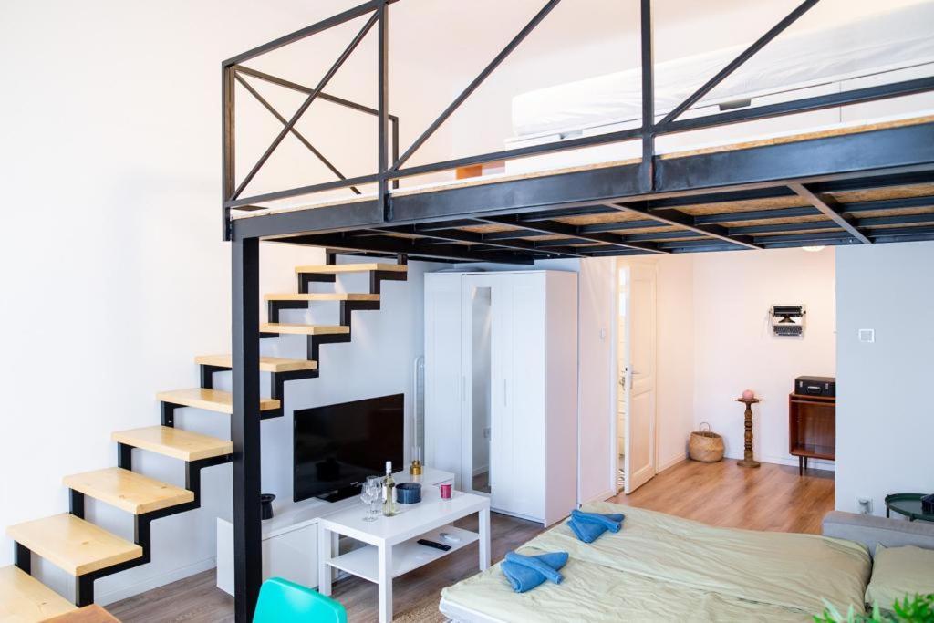 Next To Famous Party House A38 Apartment Budapest