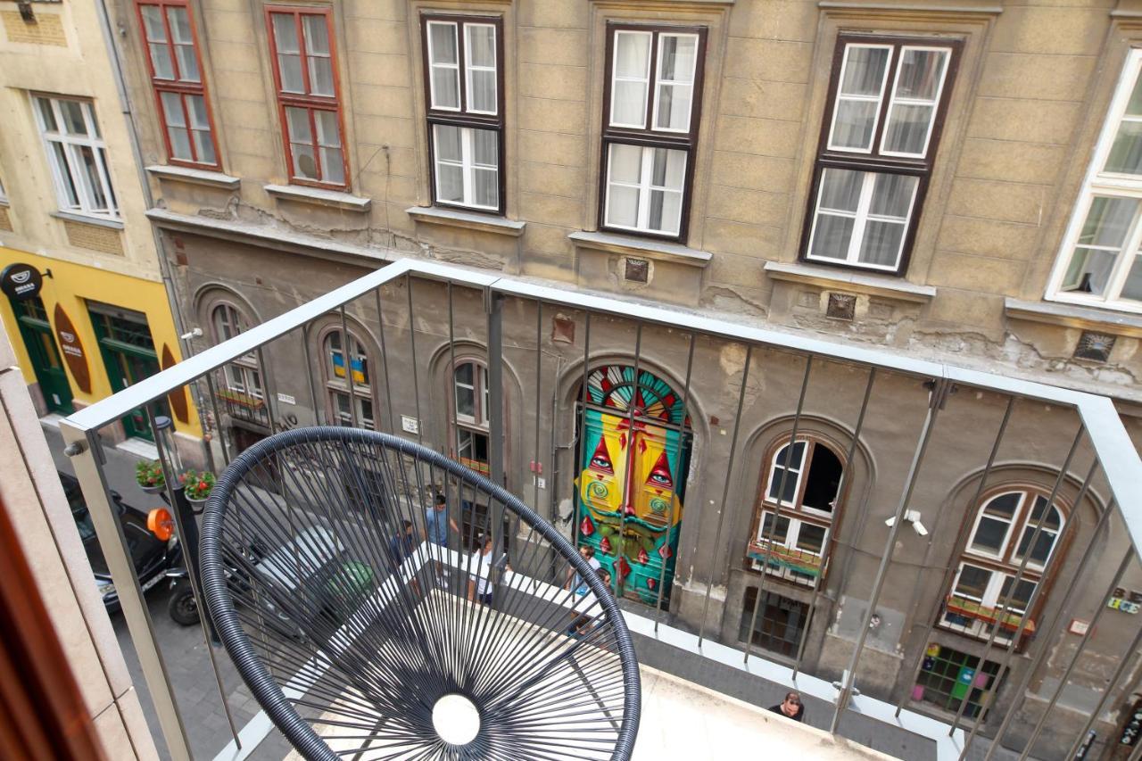 Artemisia Luxury Balcony Appartement