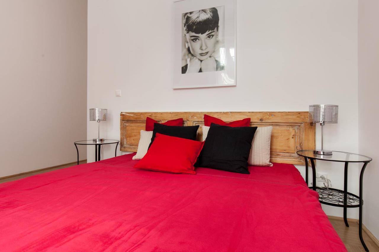 Apartment Annie's 3 Bed And 3 Bathroom *