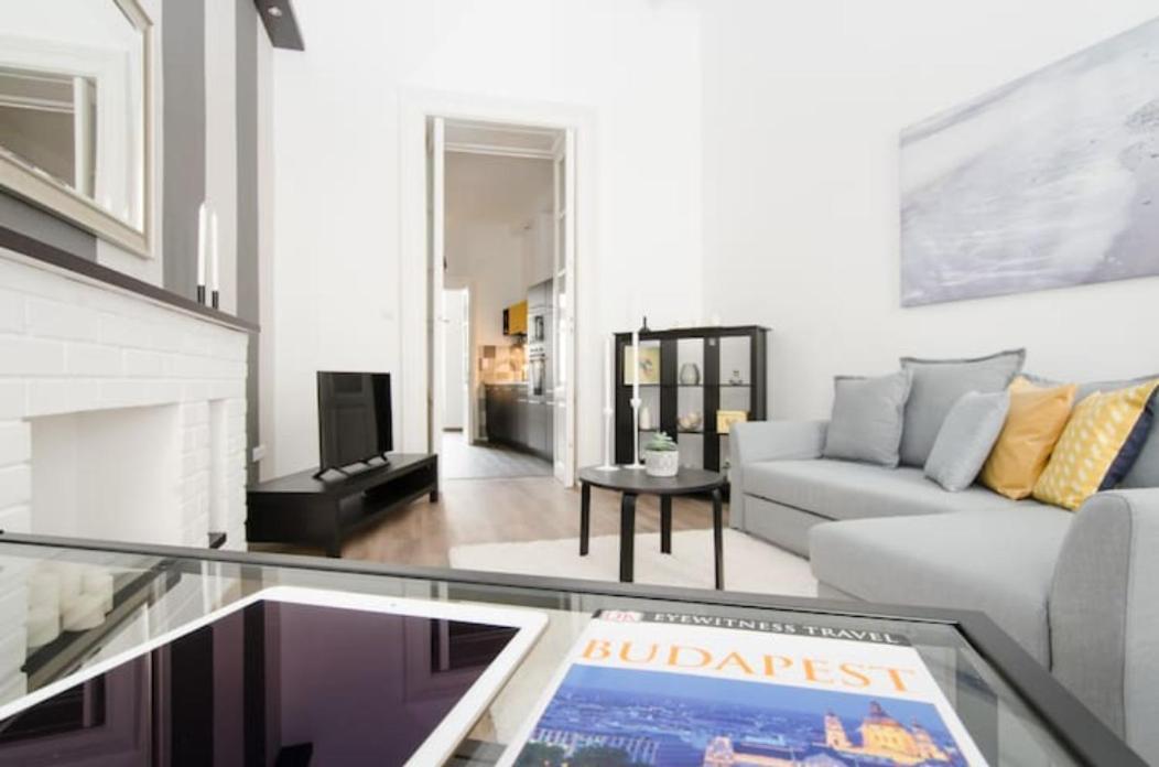 Opera Experience Apartment *