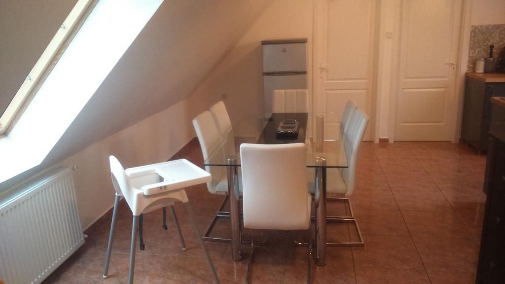 Lejlighed Solid Apartmans *