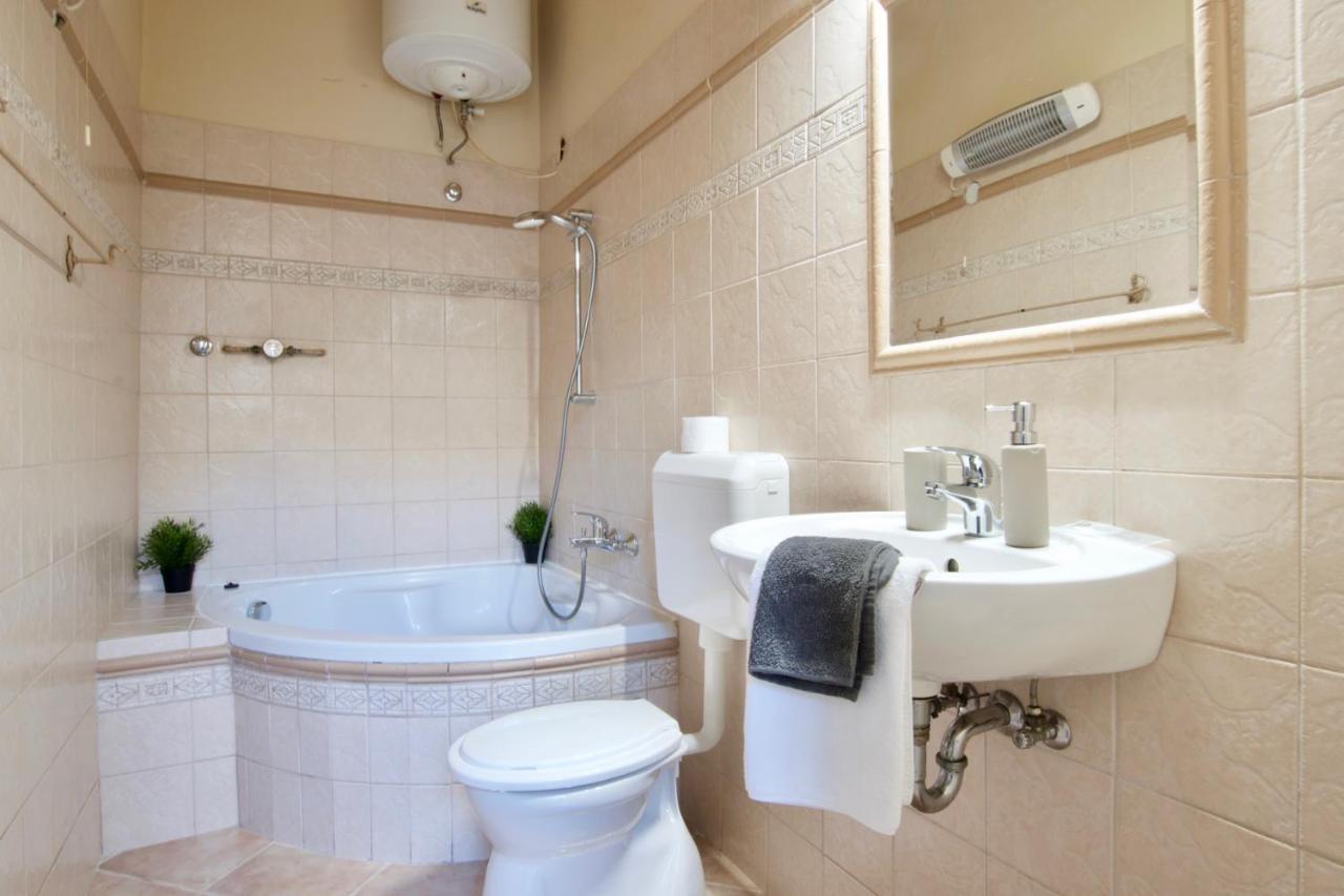 Apartment Standard By Hi5 - Nyugati Square Budapest