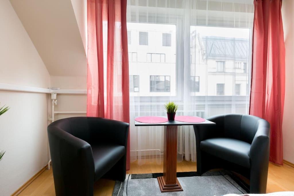 Aranykez 4-6: Downtown Apartment *