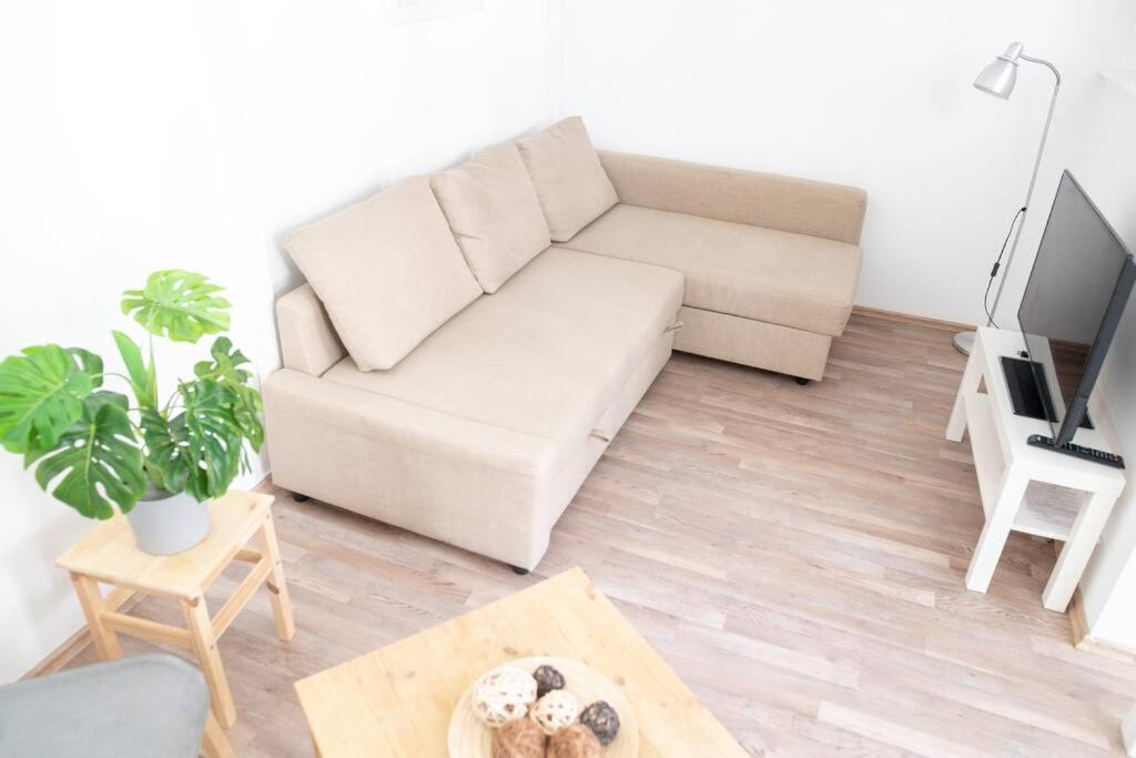 Apartment N28 Next To Andrassy Boulevard. *