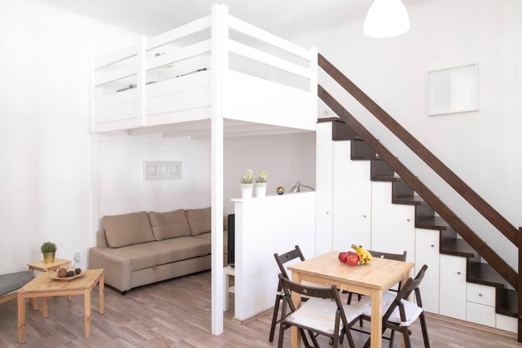 N28 Next To Andrassy Boulevard. Budapest