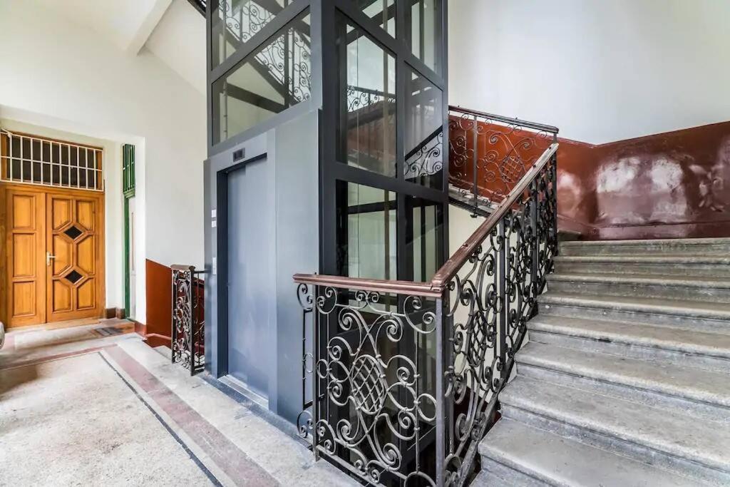Apartmán Danube 3br, 2 Bathr Quiet Apt At Market Hall *