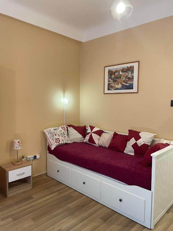 Apartment In The Heart Budapest