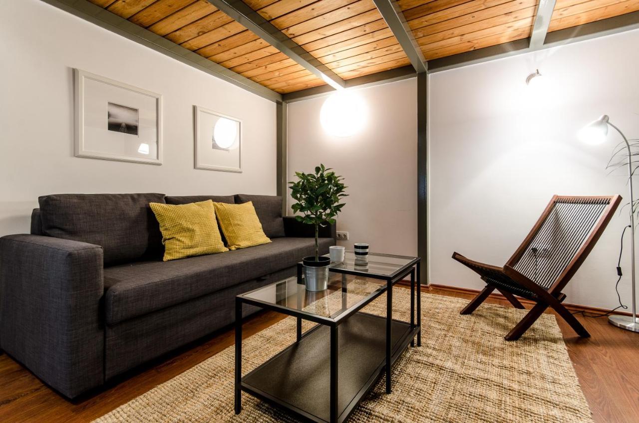 Apartment Weiner's Choice