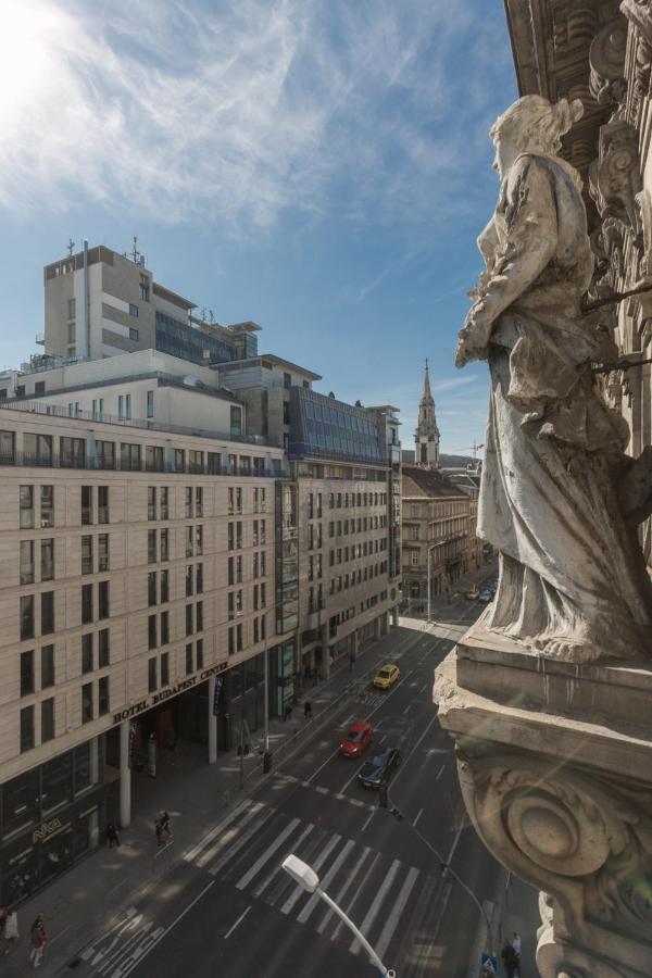 Apartment Center Dream 2br/2bath Budapest