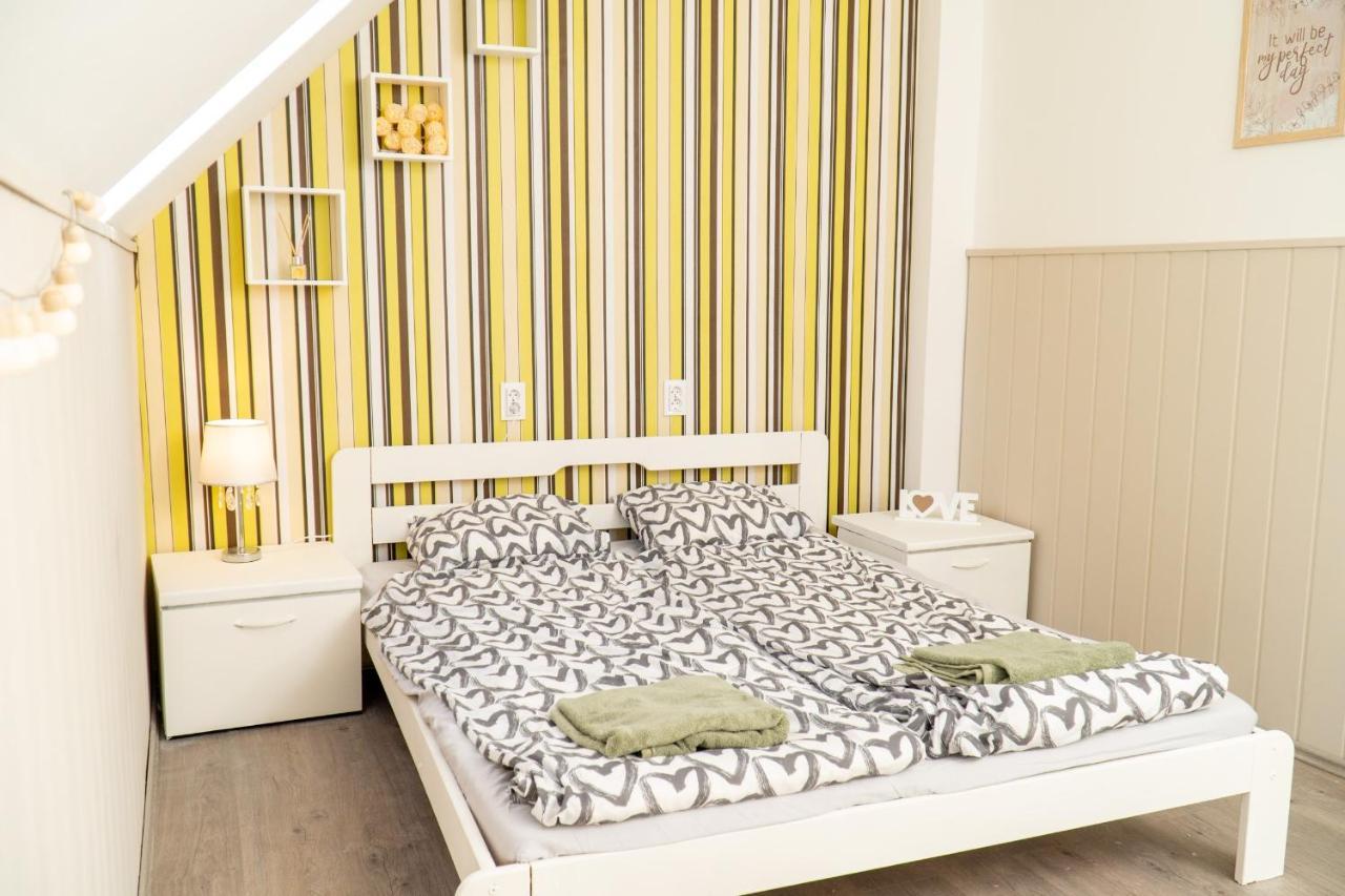Budai Zoldovezet Kozpont, Apartmanhaz, Rendezvenykozpont Es Etterem Apartmán *