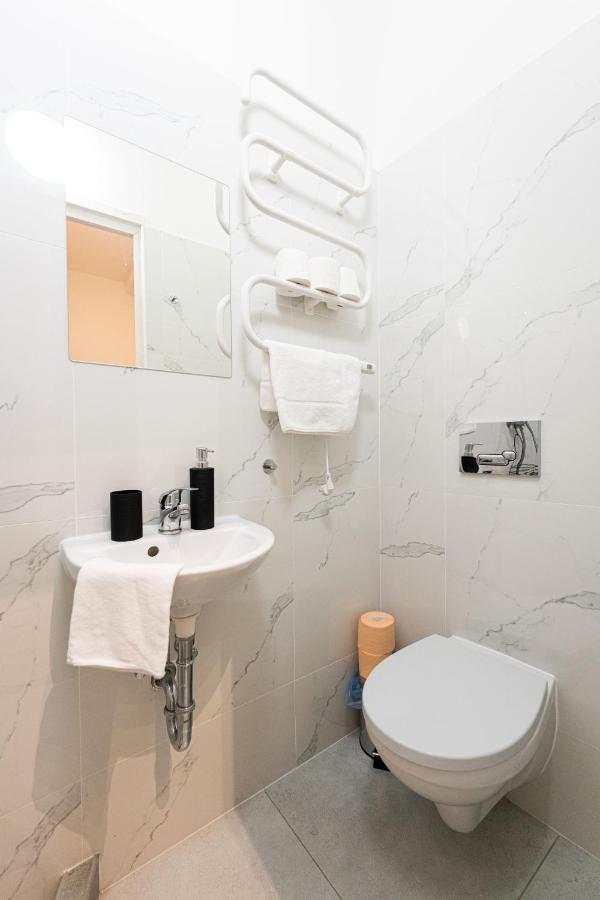 King Seventeen Homes * Budapest