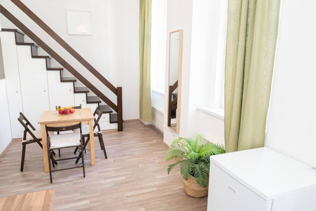 Apartment N28 Next To Andrassy Boulevard. *